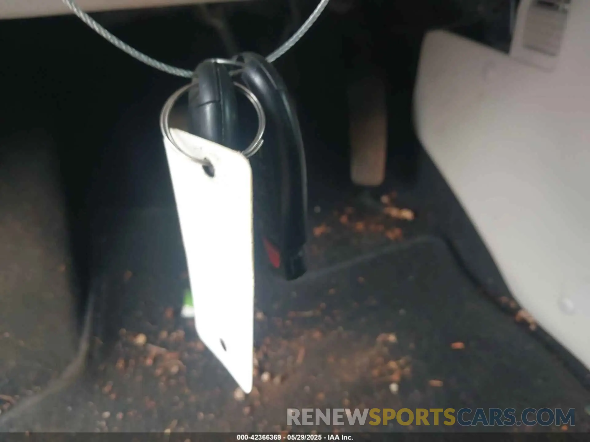 11 Photograph of a damaged car 2C4RDGCG9KR693334 DODGE GRAND CARAVAN 2019