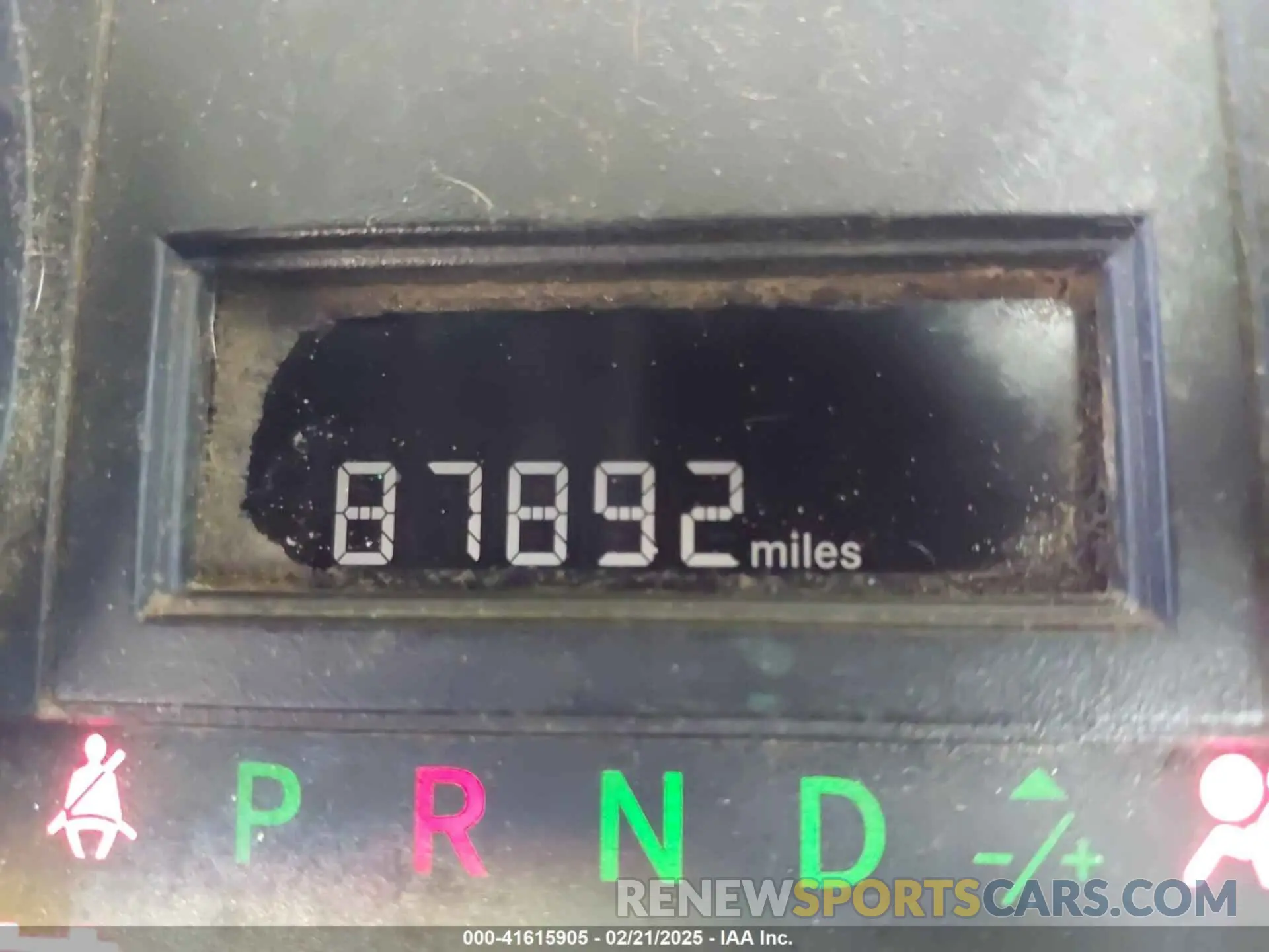 16 Photograph of a damaged car 2C4RDGCG9KR693432 DODGE GRAND CARAVAN 2019