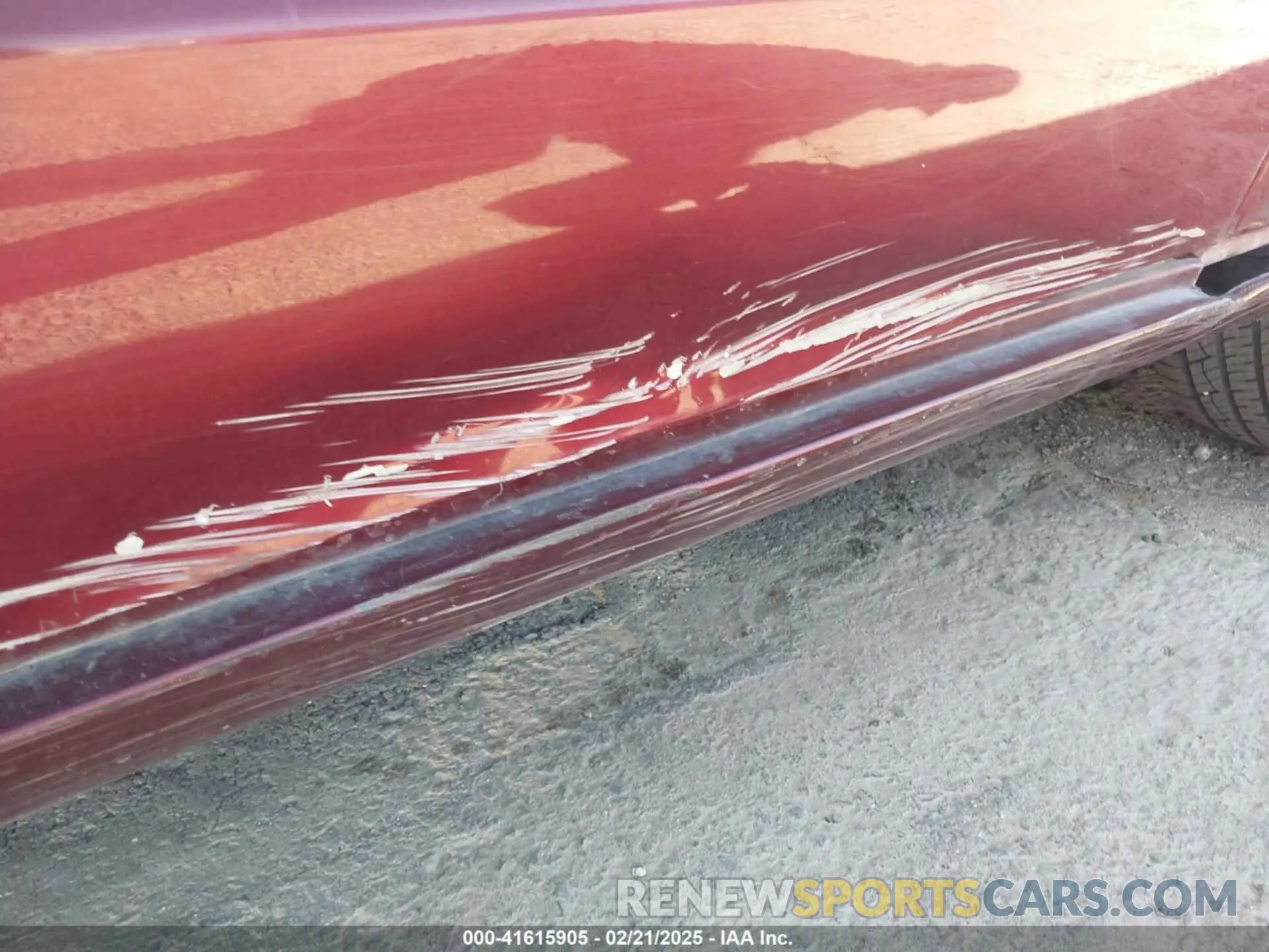 19 Photograph of a damaged car 2C4RDGCG9KR693432 DODGE GRAND CARAVAN 2019