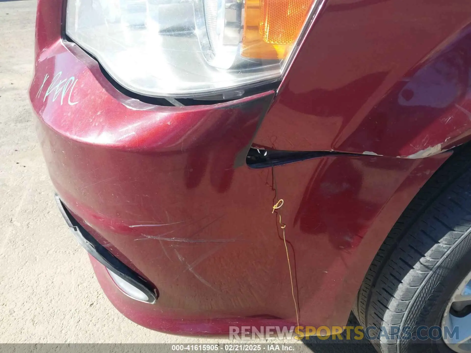6 Photograph of a damaged car 2C4RDGCG9KR693432 DODGE GRAND CARAVAN 2019