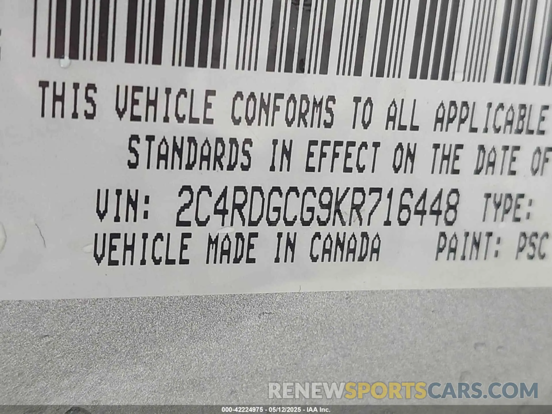 9 Photograph of a damaged car 2C4RDGCG9KR716448 DODGE GRAND CARAVAN 2019