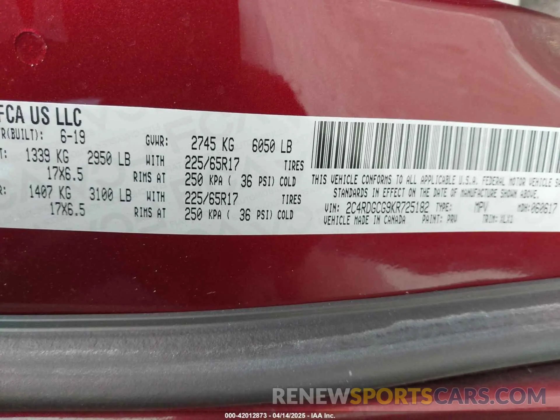 9 Photograph of a damaged car 2C4RDGCG9KR725182 DODGE GRAND CARAVAN 2019