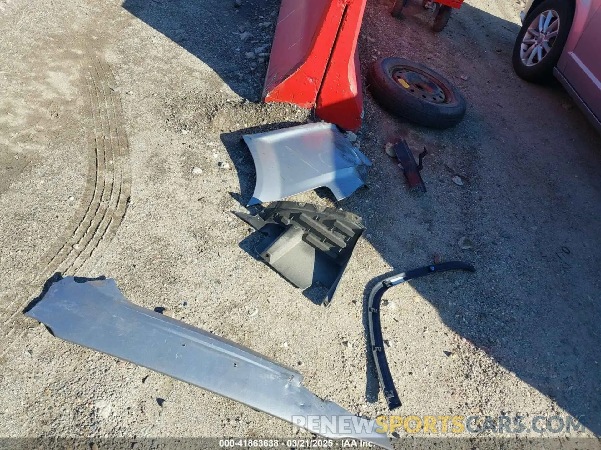 12 Photograph of a damaged car 2C4RDGCG9KR761325 DODGE GRAND CARAVAN 2019