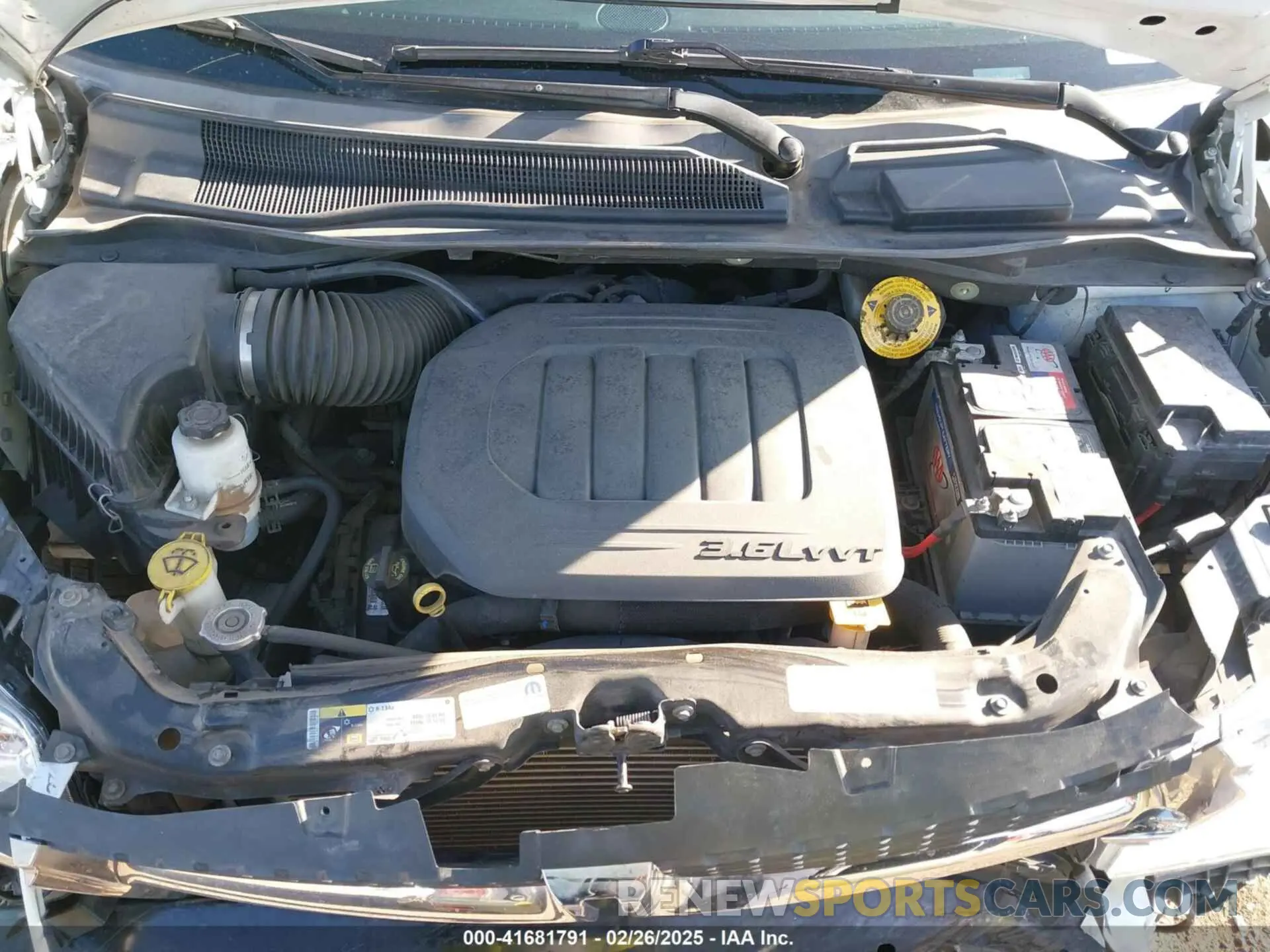 10 Photograph of a damaged car 2C4RDGCGXKR545497 DODGE GRAND CARAVAN 2019