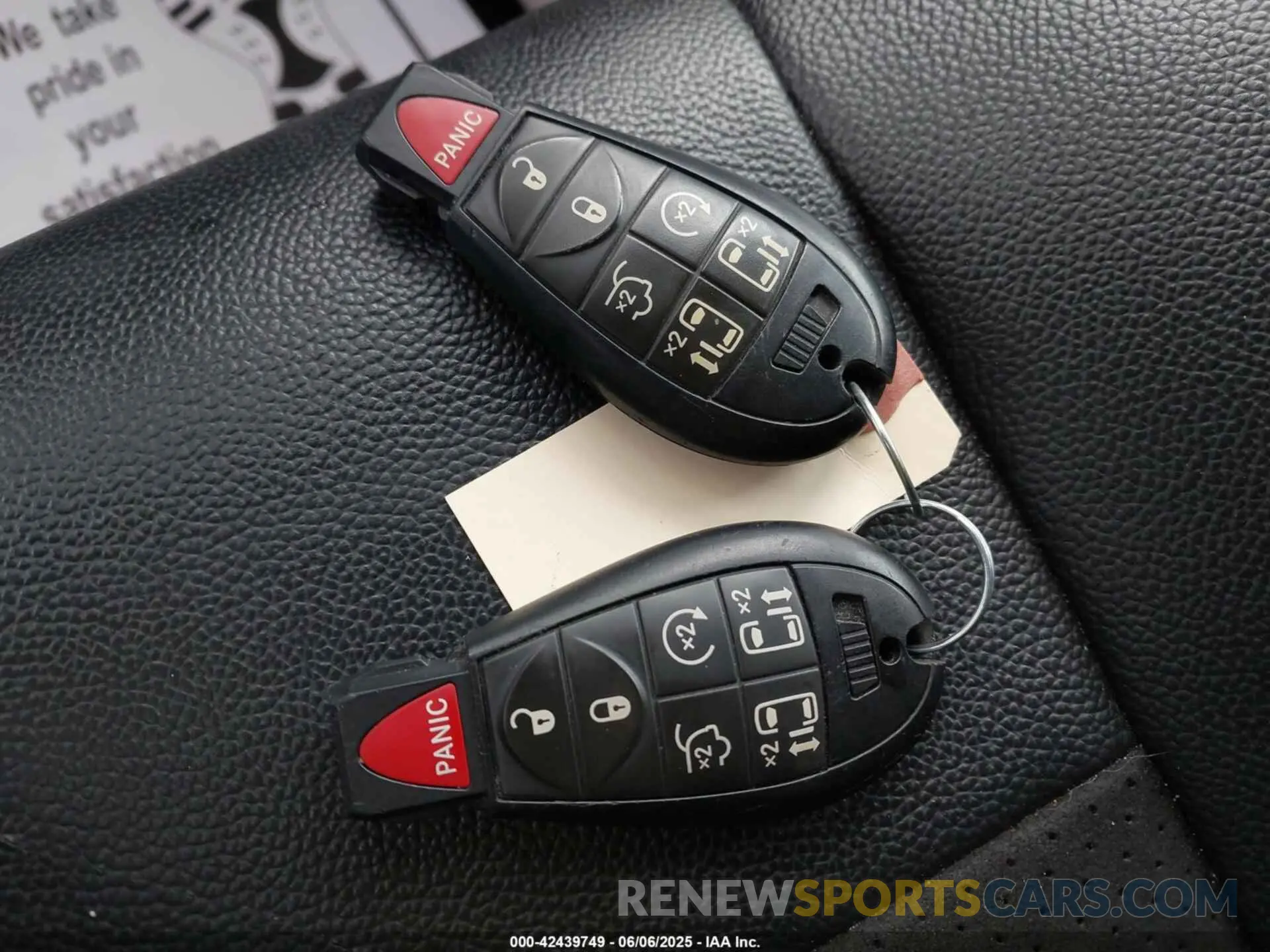 11 Photograph of a damaged car 2C4RDGCGXKR682620 DODGE GRAND CARAVAN 2019