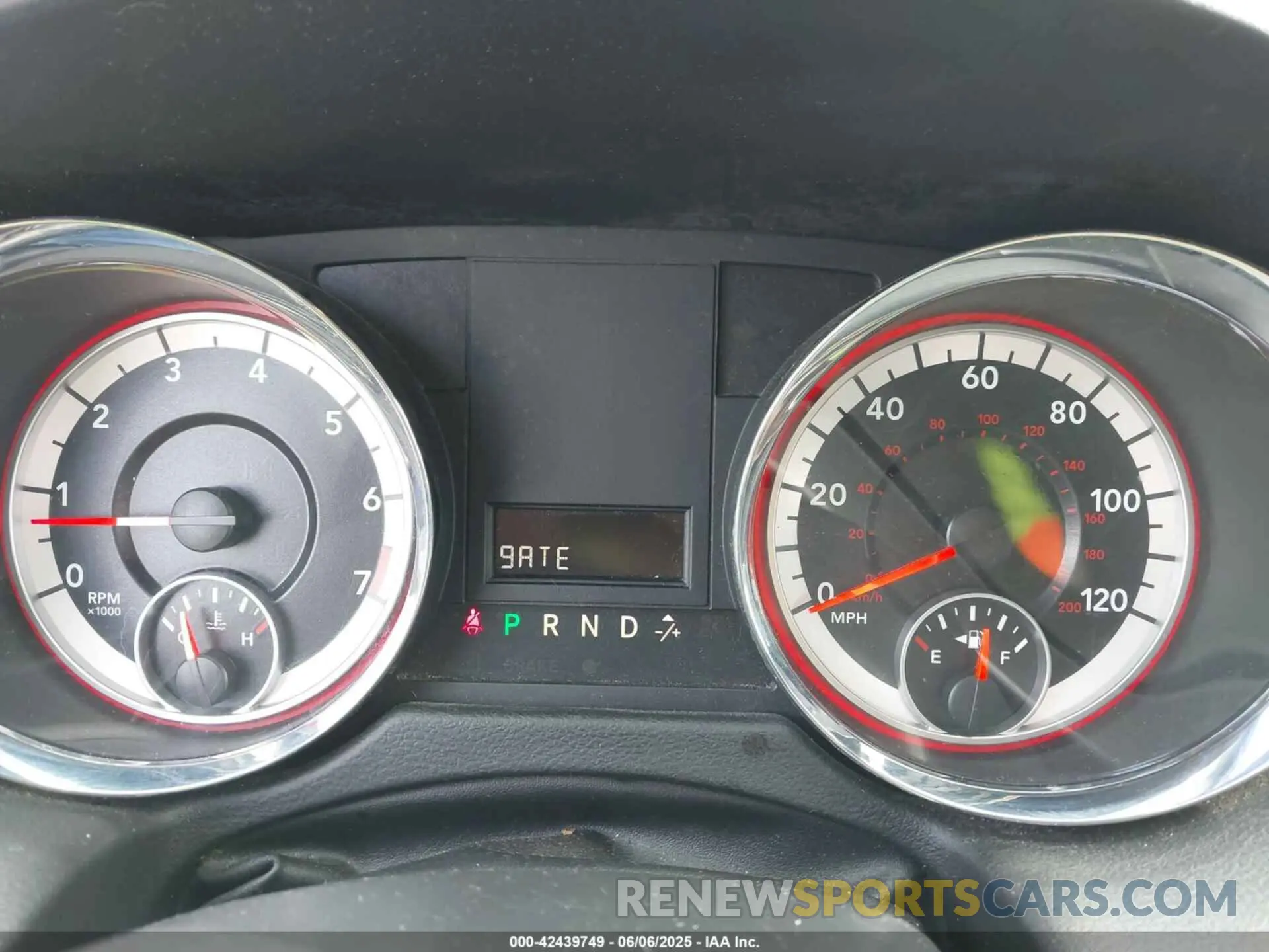 7 Photograph of a damaged car 2C4RDGCGXKR682620 DODGE GRAND CARAVAN 2019