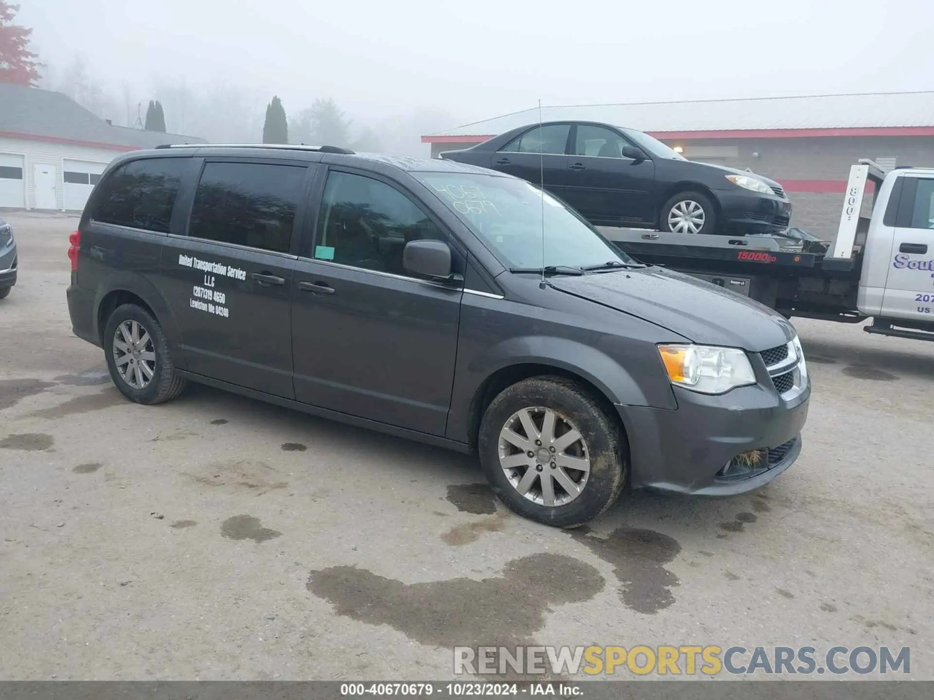1 Photograph of a damaged car 2C4RDGCGXKR723991 DODGE GRAND CARAVAN 2019