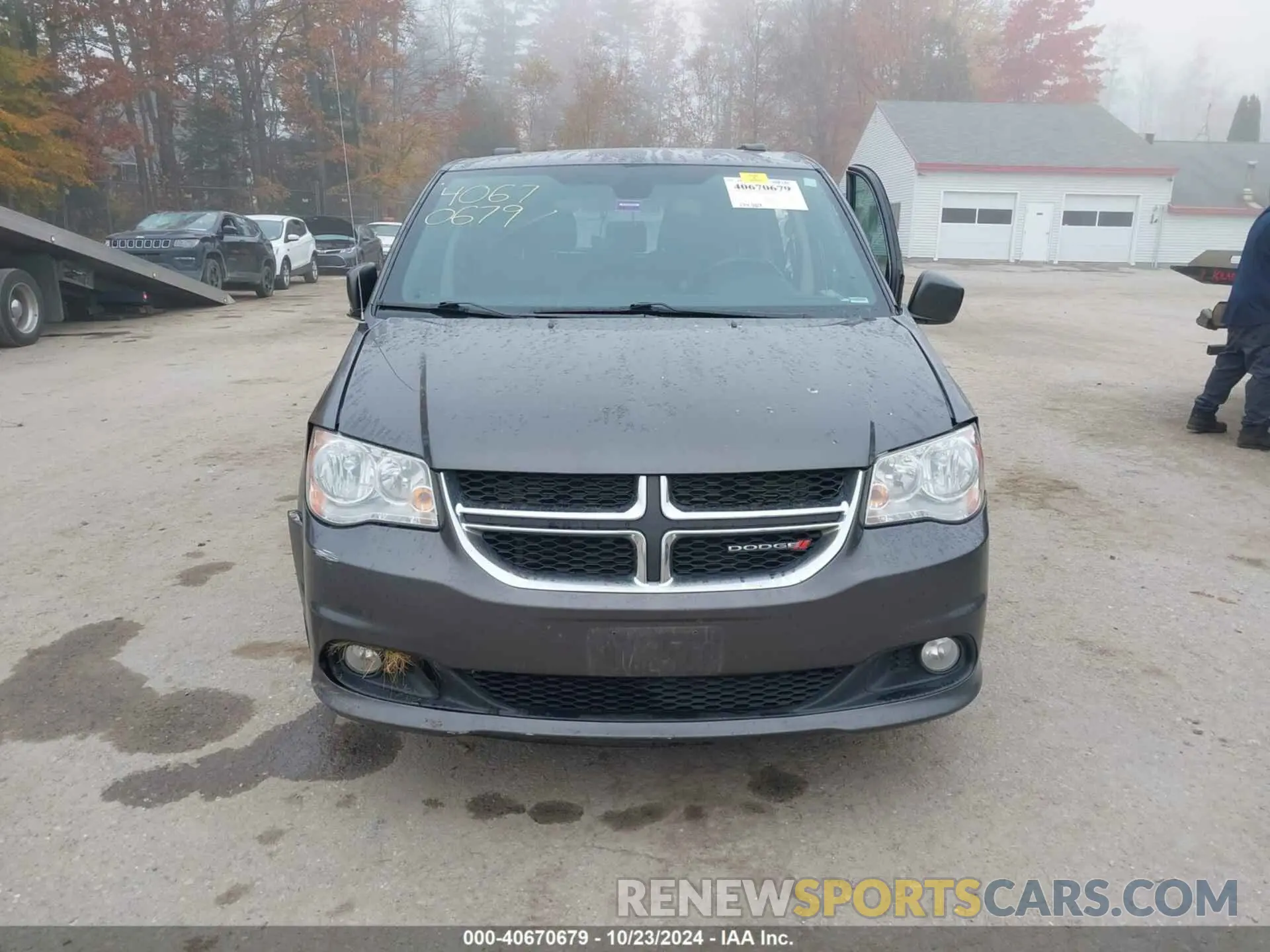 12 Photograph of a damaged car 2C4RDGCGXKR723991 DODGE GRAND CARAVAN 2019