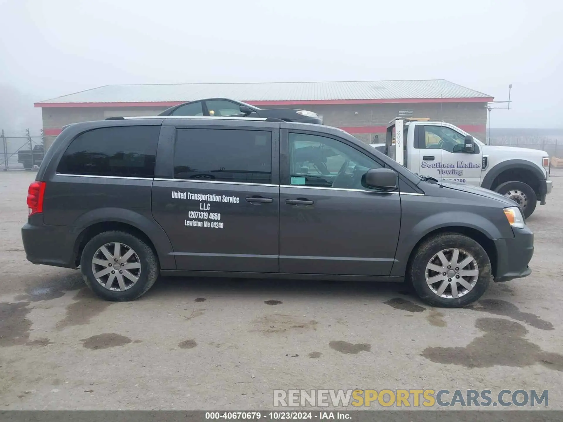 13 Photograph of a damaged car 2C4RDGCGXKR723991 DODGE GRAND CARAVAN 2019