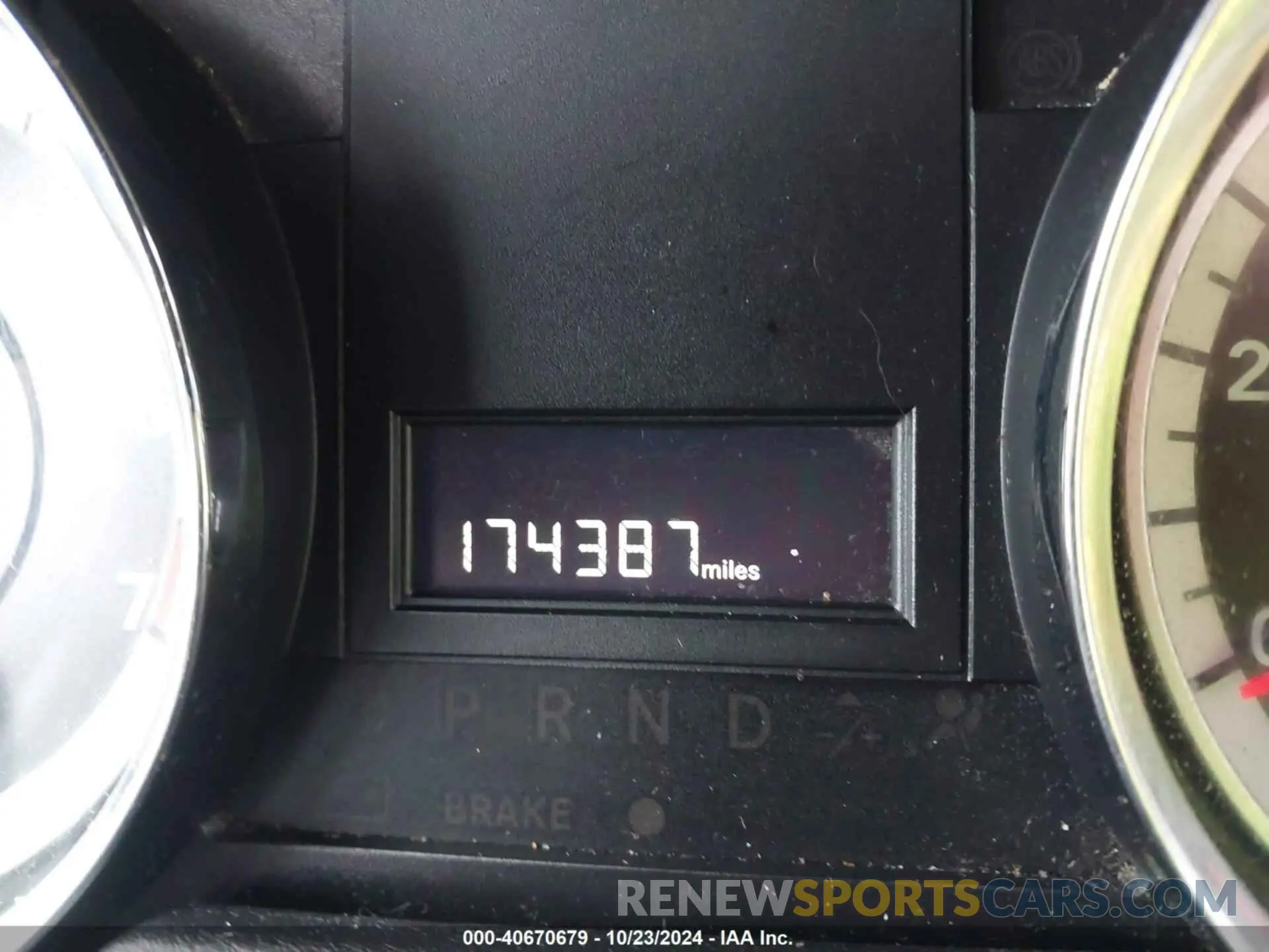 15 Photograph of a damaged car 2C4RDGCGXKR723991 DODGE GRAND CARAVAN 2019