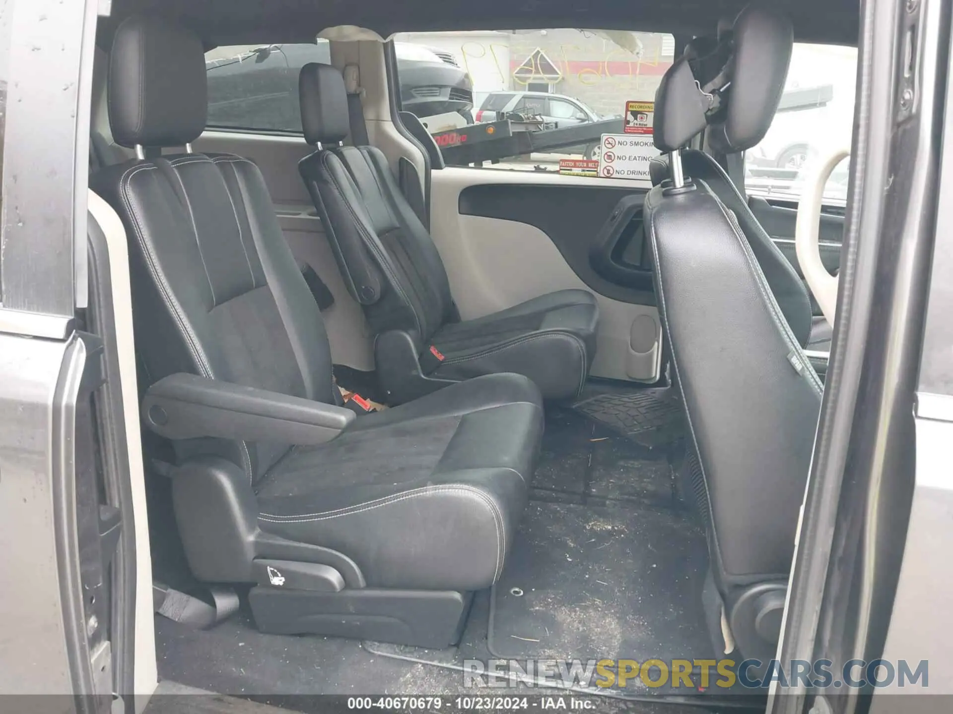 8 Photograph of a damaged car 2C4RDGCGXKR723991 DODGE GRAND CARAVAN 2019