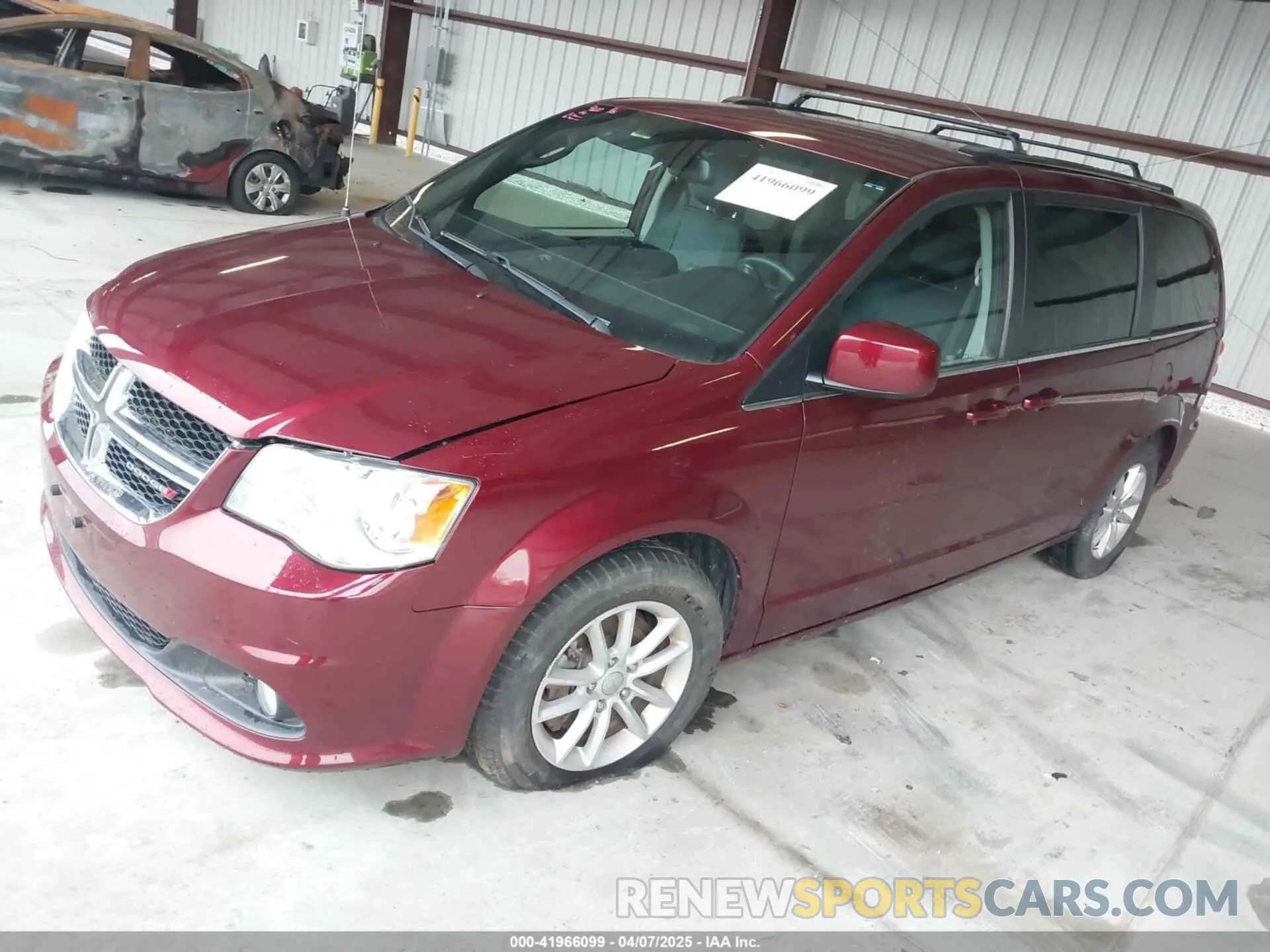 2 Photograph of a damaged car 2C4RDGCGXKR759292 DODGE GRAND CARAVAN 2019