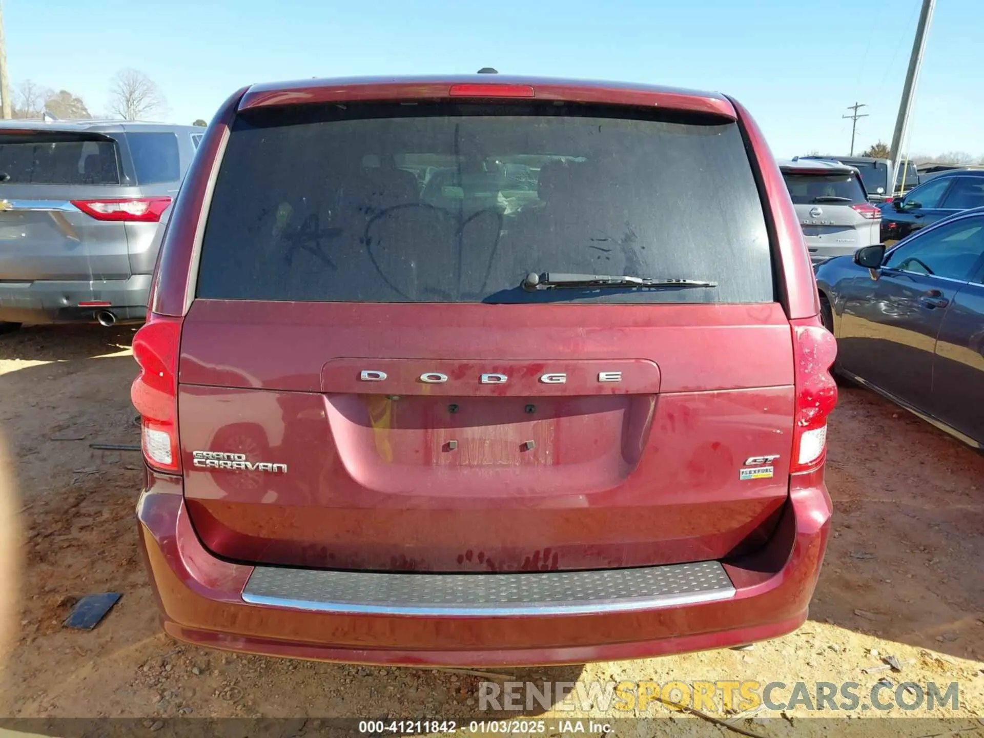 16 Photograph of a damaged car 2C4RDGEG0KR534294 DODGE GRAND CARAVAN 2019