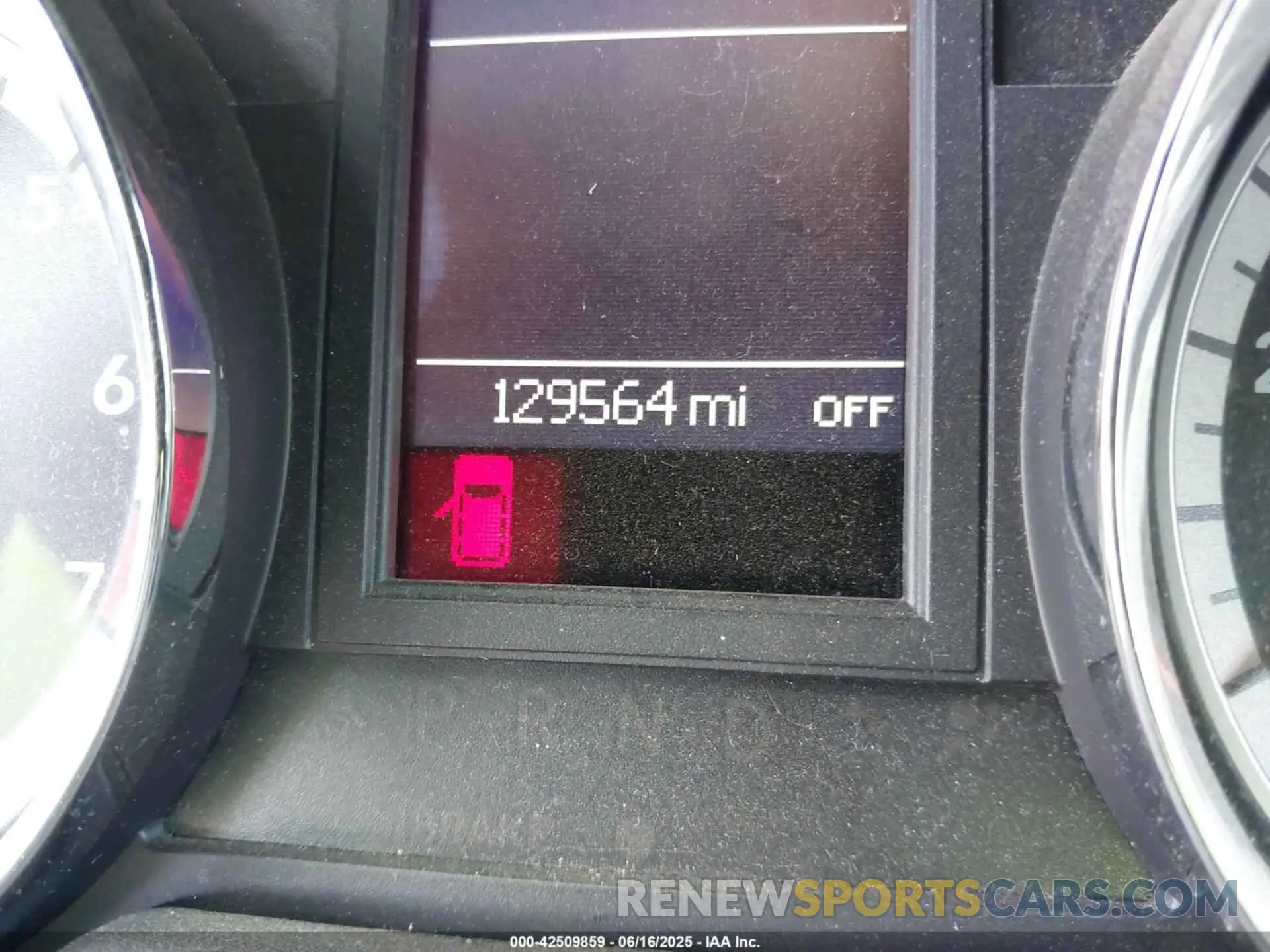 14 Photograph of a damaged car 2C4RDGEG0KR662602 DODGE GRAND CARAVAN 2019