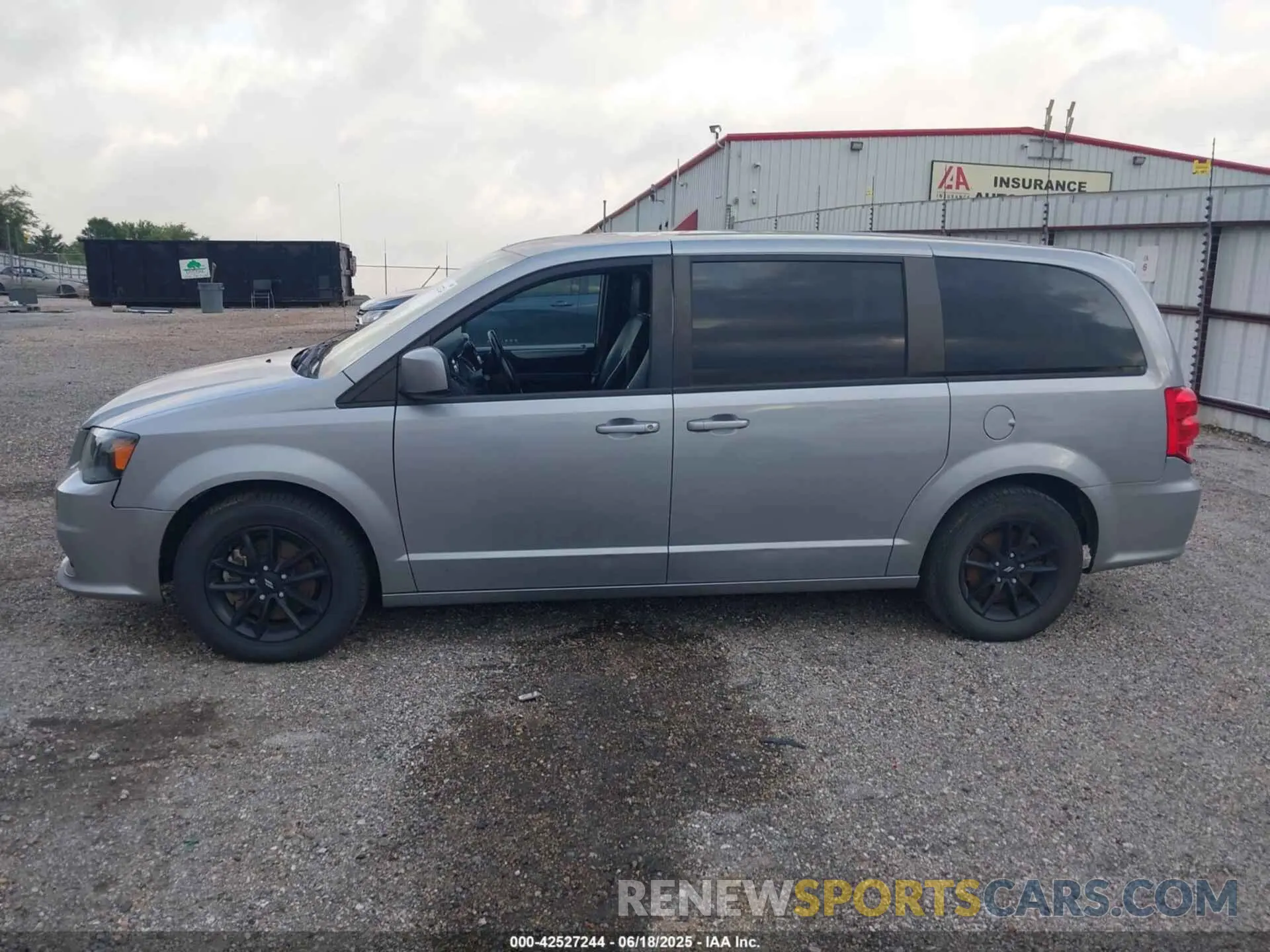 15 Photograph of a damaged car 2C4RDGEG0KR769570 DODGE GRAND CARAVAN 2019