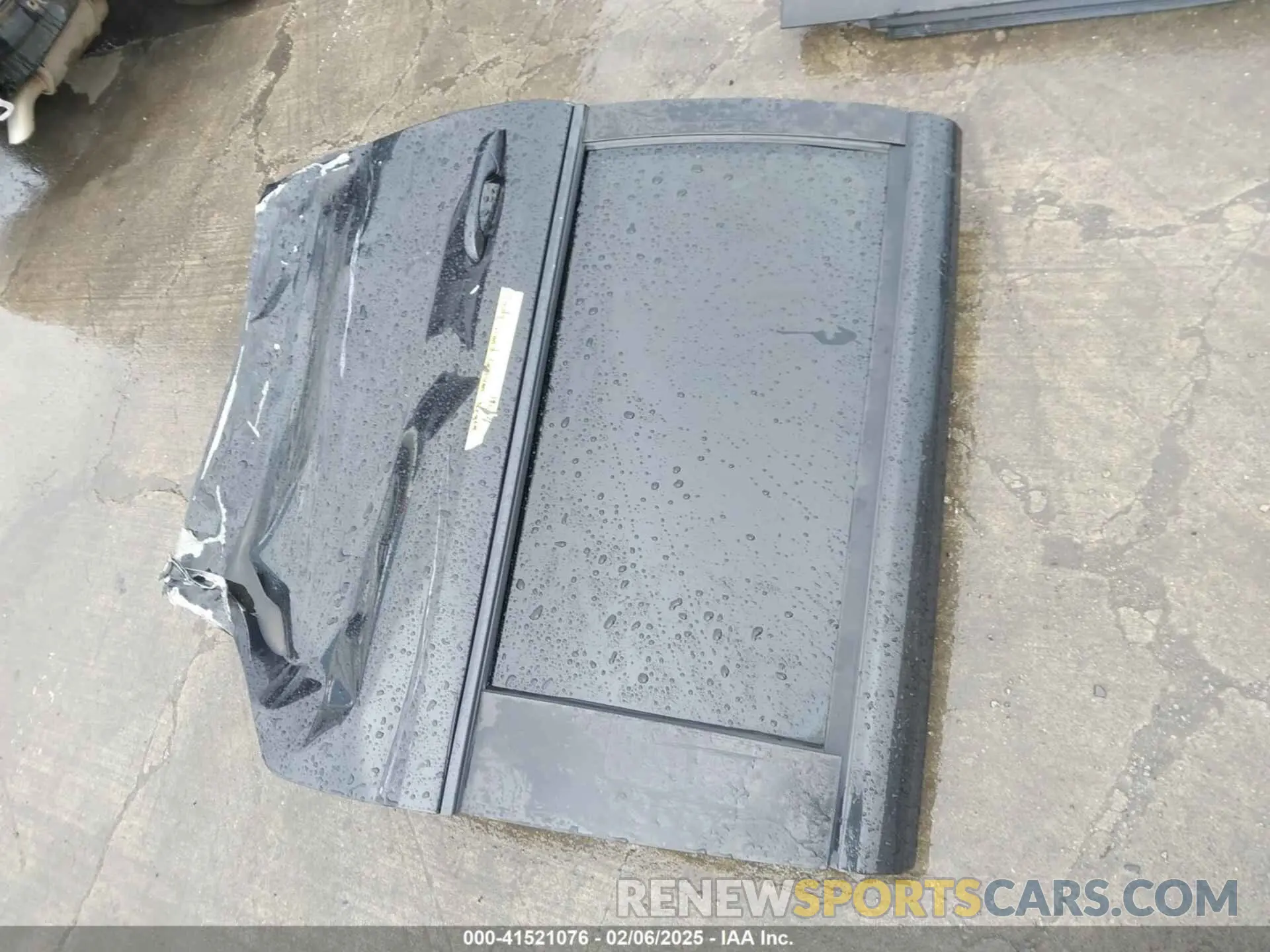 18 Photograph of a damaged car 2C4RDGEG0KR770038 DODGE GRAND CARAVAN 2019