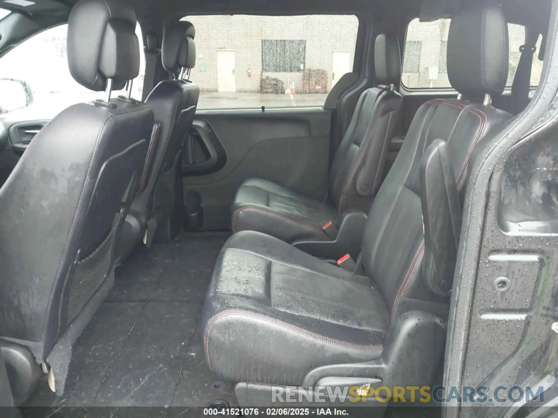 8 Photograph of a damaged car 2C4RDGEG0KR770038 DODGE GRAND CARAVAN 2019