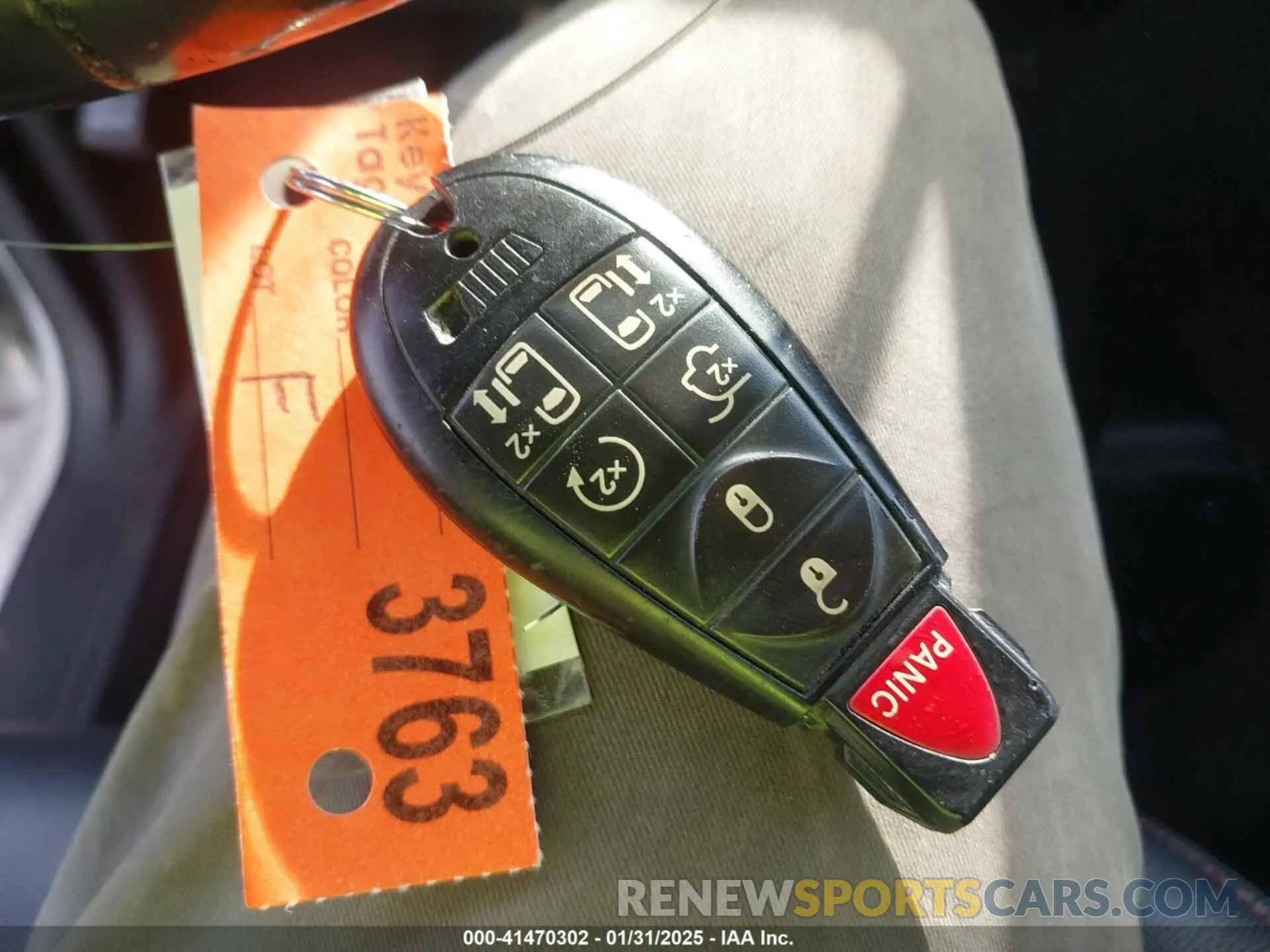 11 Photograph of a damaged car 2C4RDGEG1KR622884 DODGE GRAND CARAVAN 2019