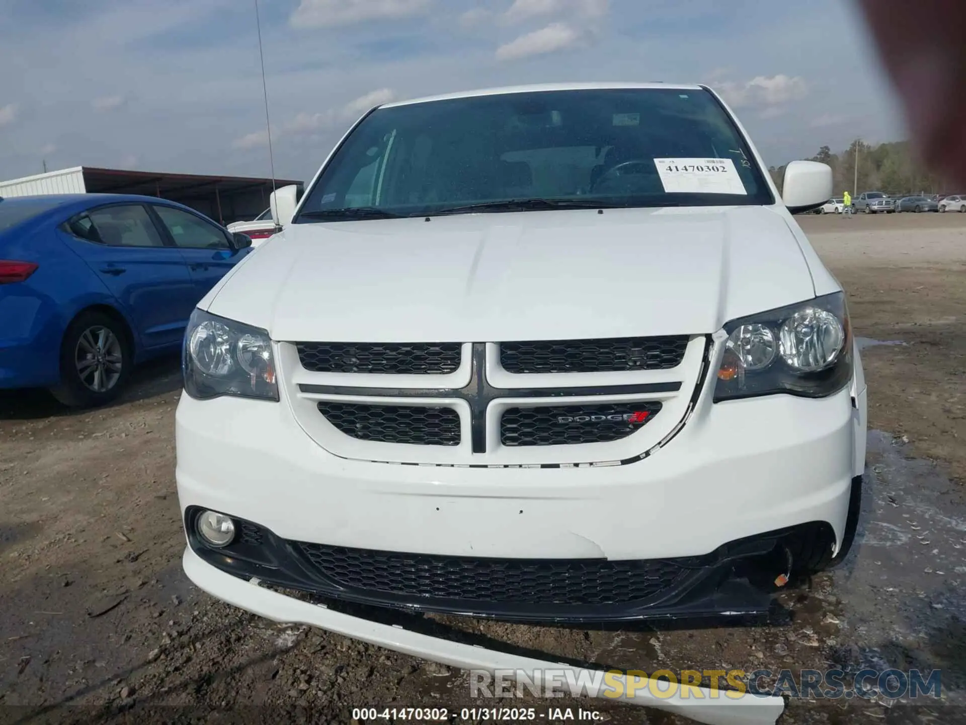 12 Photograph of a damaged car 2C4RDGEG1KR622884 DODGE GRAND CARAVAN 2019