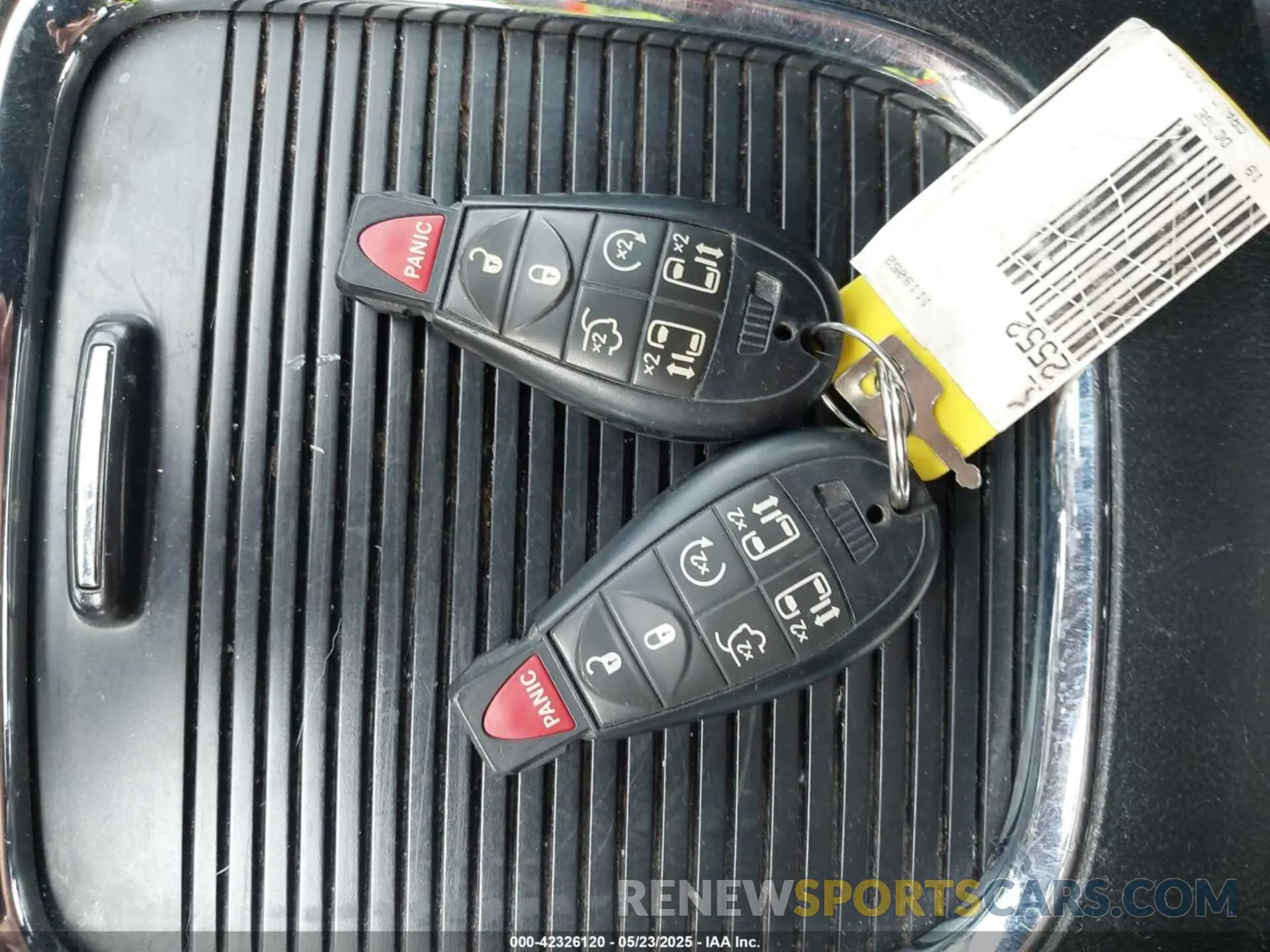 11 Photograph of a damaged car 2C4RDGEG1KR752552 DODGE GRAND CARAVAN 2019