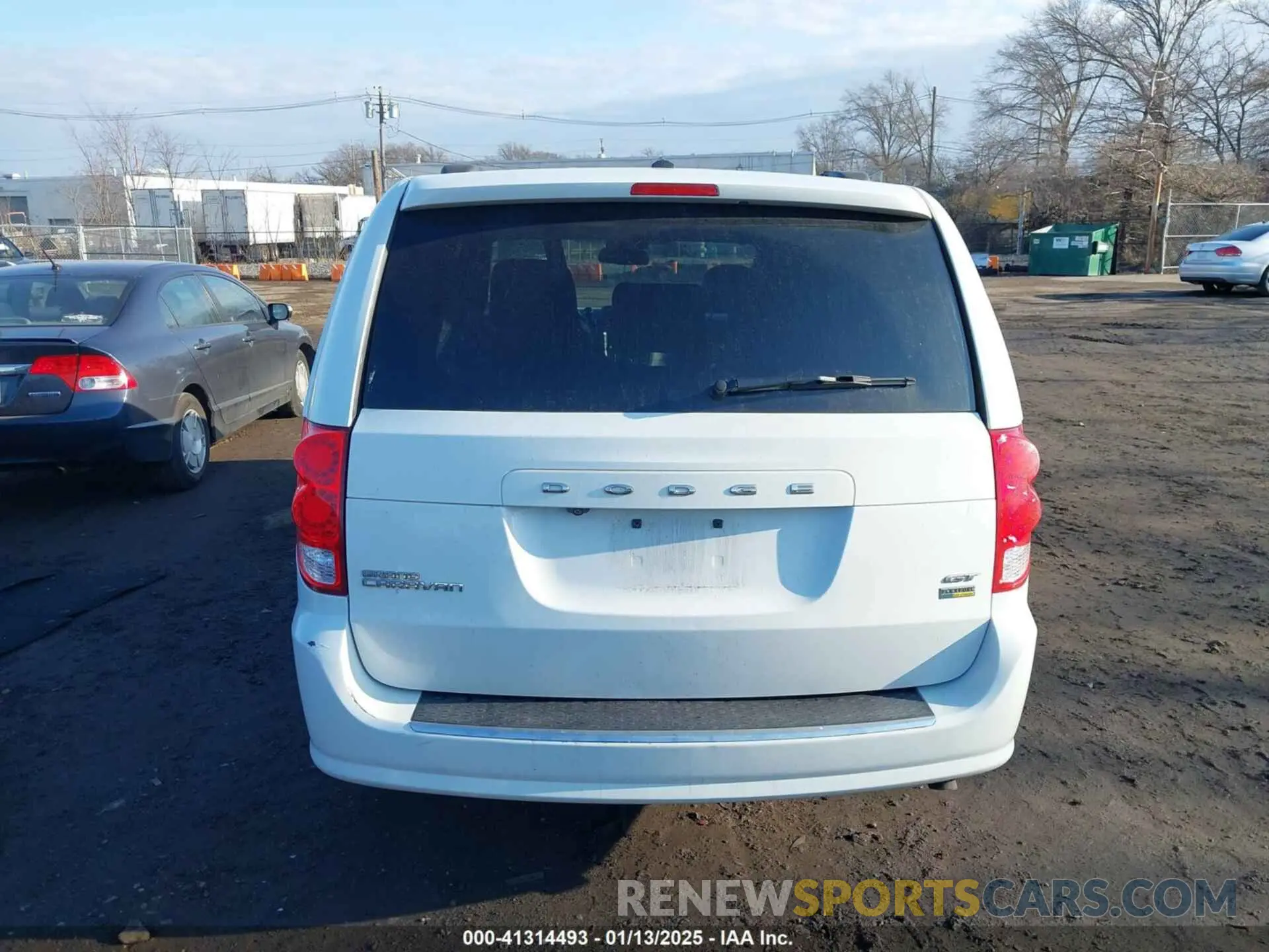 16 Photograph of a damaged car 2C4RDGEG2KR748042 DODGE GRAND CARAVAN 2019