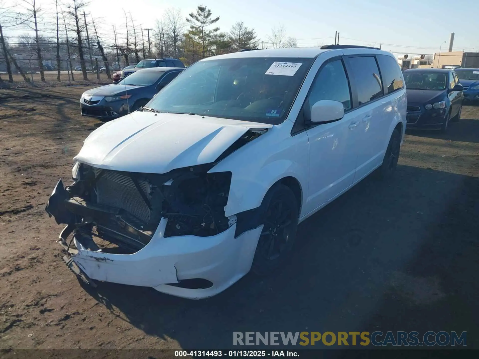 2 Photograph of a damaged car 2C4RDGEG2KR748042 DODGE GRAND CARAVAN 2019