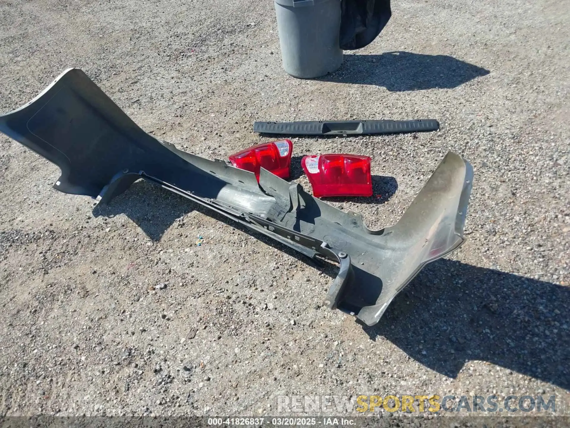 12 Photograph of a damaged car 2C4RDGEG2KR760353 DODGE GRAND CARAVAN 2019