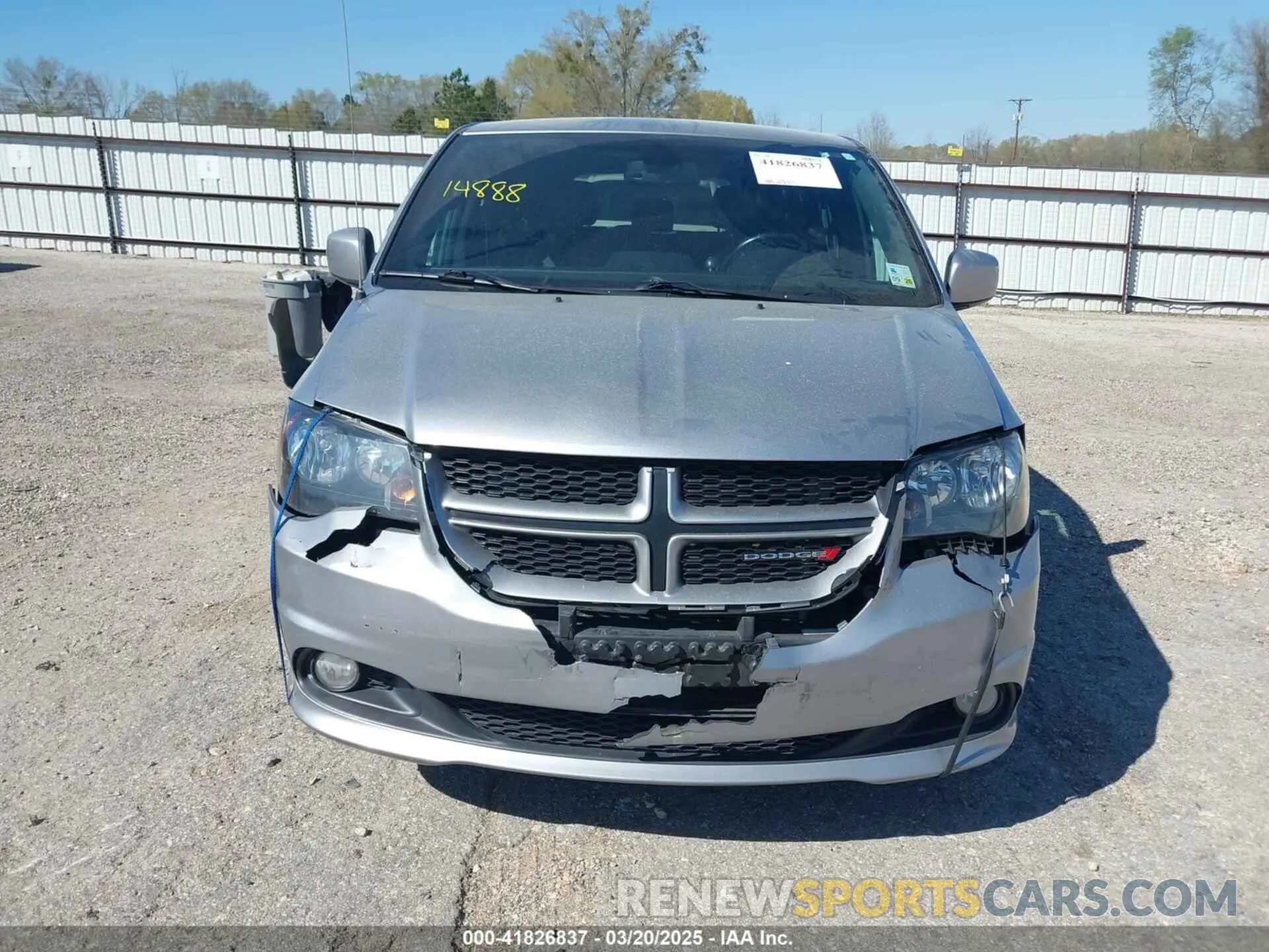 13 Photograph of a damaged car 2C4RDGEG2KR760353 DODGE GRAND CARAVAN 2019