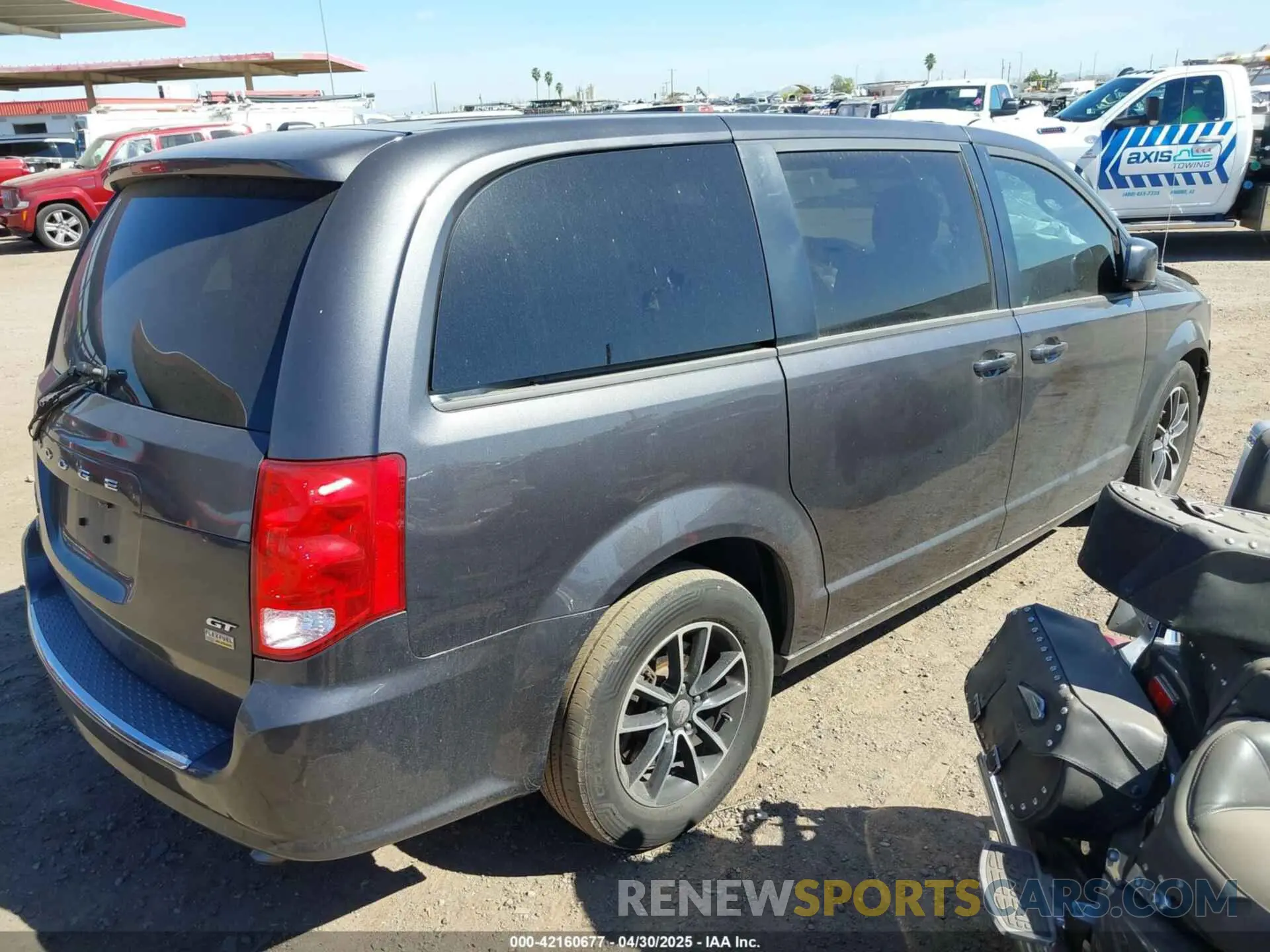 4 Photograph of a damaged car 2C4RDGEG3KR533947 DODGE GRAND CARAVAN 2019