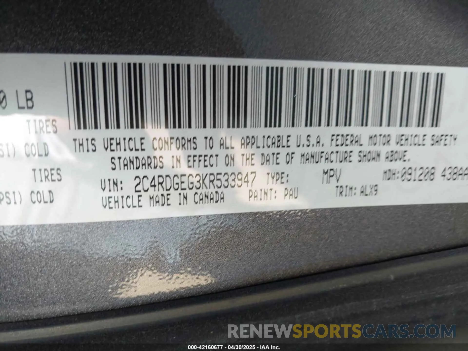 9 Photograph of a damaged car 2C4RDGEG3KR533947 DODGE GRAND CARAVAN 2019