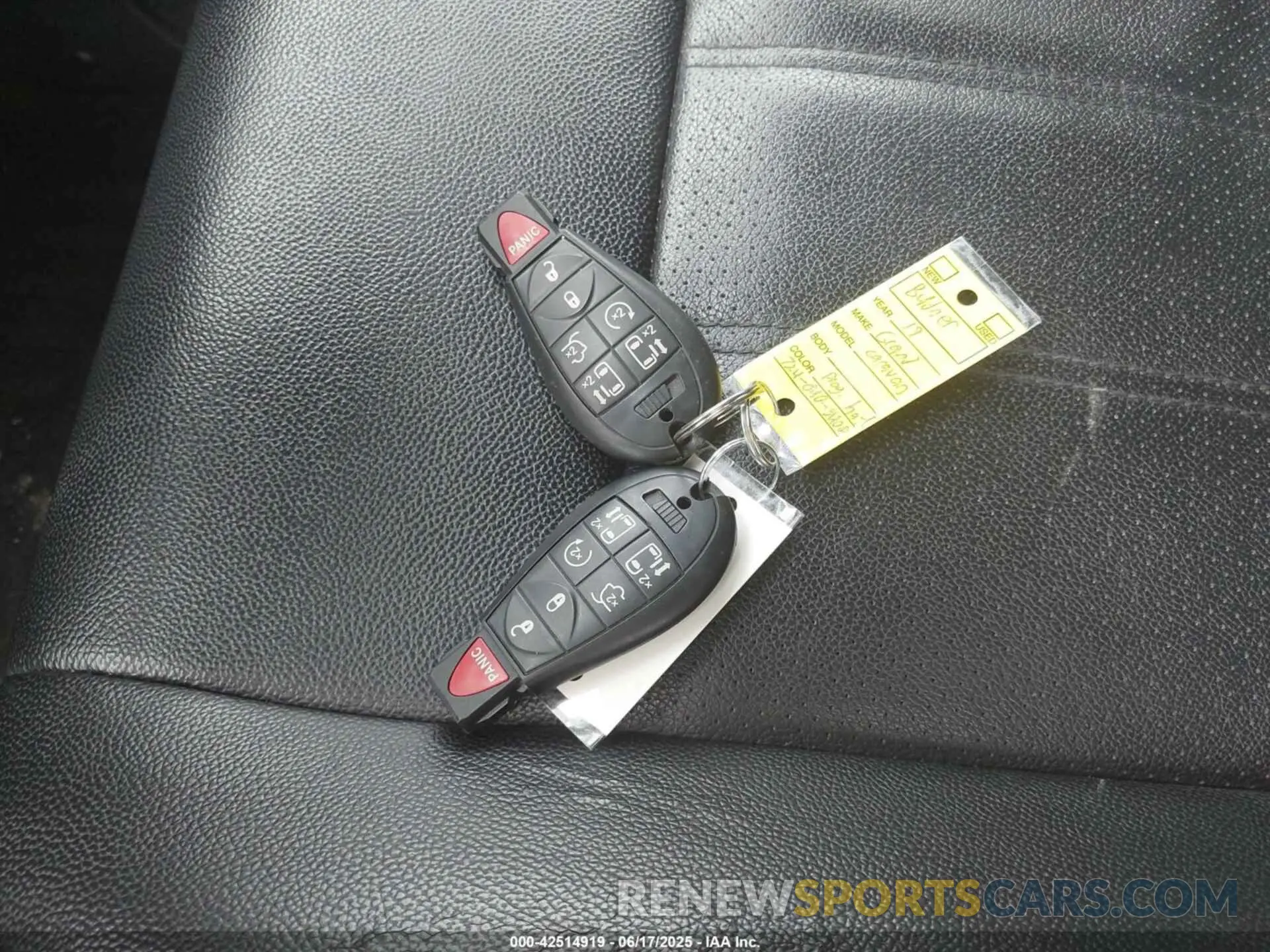 11 Photograph of a damaged car 2C4RDGEG3KR711503 DODGE GRAND CARAVAN 2019