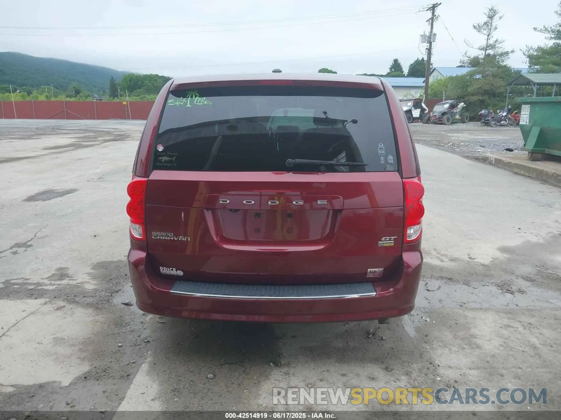 16 Photograph of a damaged car 2C4RDGEG3KR711503 DODGE GRAND CARAVAN 2019