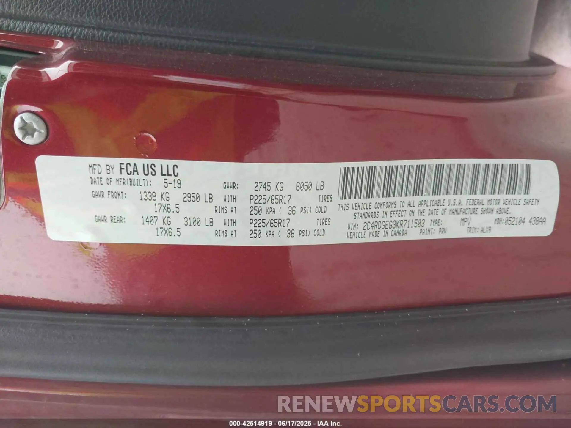 9 Photograph of a damaged car 2C4RDGEG3KR711503 DODGE GRAND CARAVAN 2019