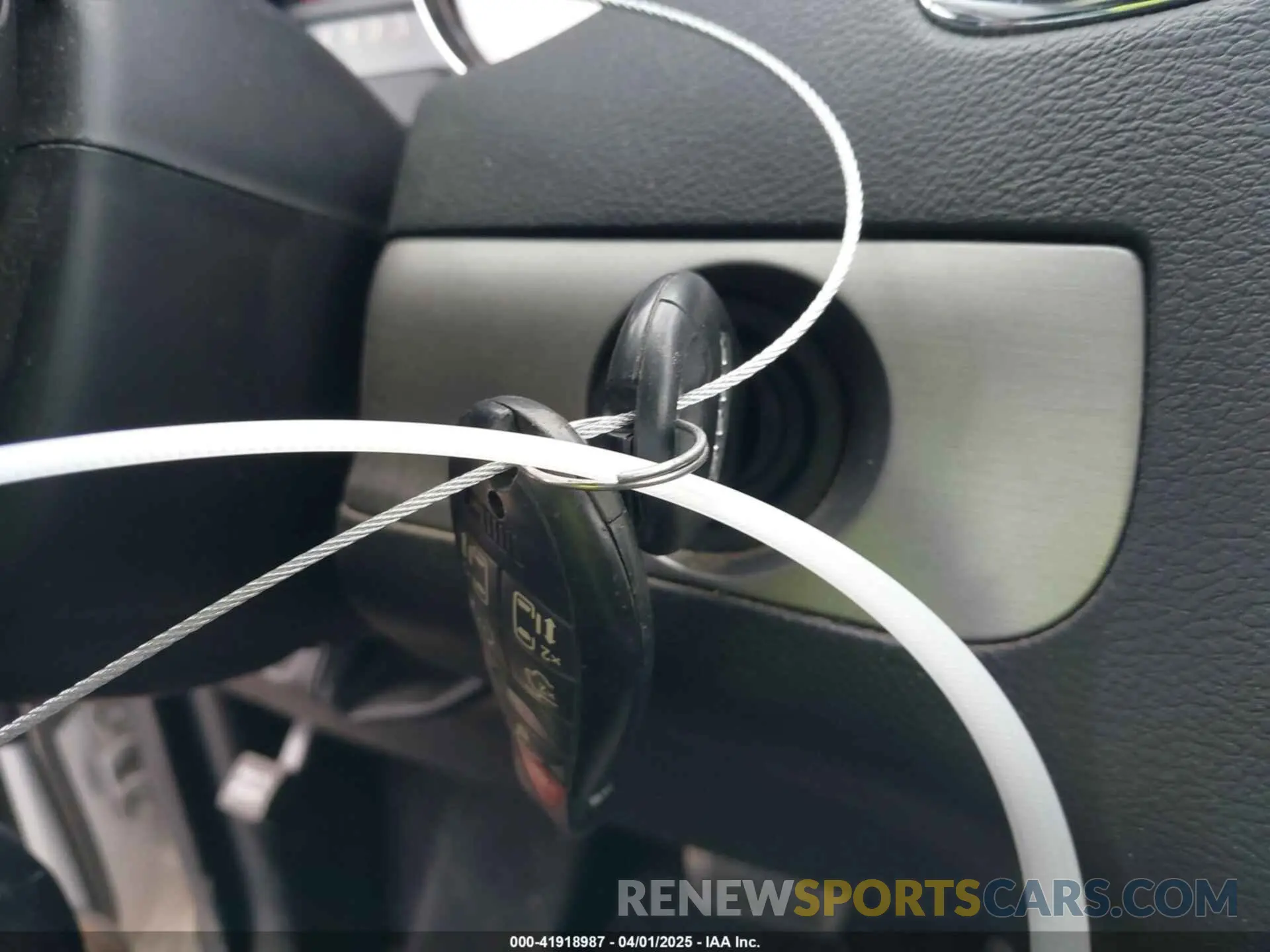 11 Photograph of a damaged car 2C4RDGEG3KR736305 DODGE GRAND CARAVAN 2019