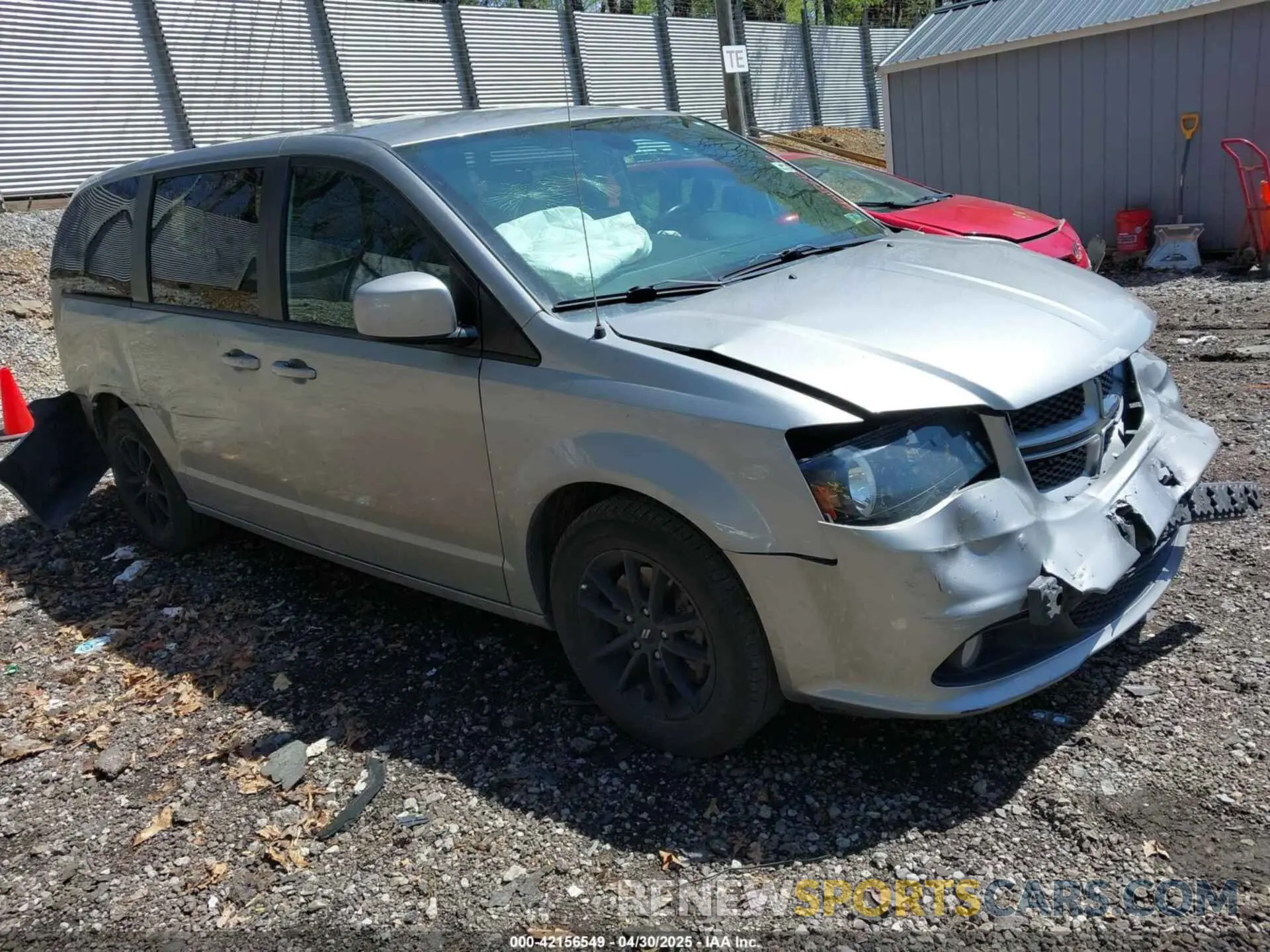 1 Photograph of a damaged car 2C4RDGEG3KR758367 DODGE GRAND CARAVAN 2019