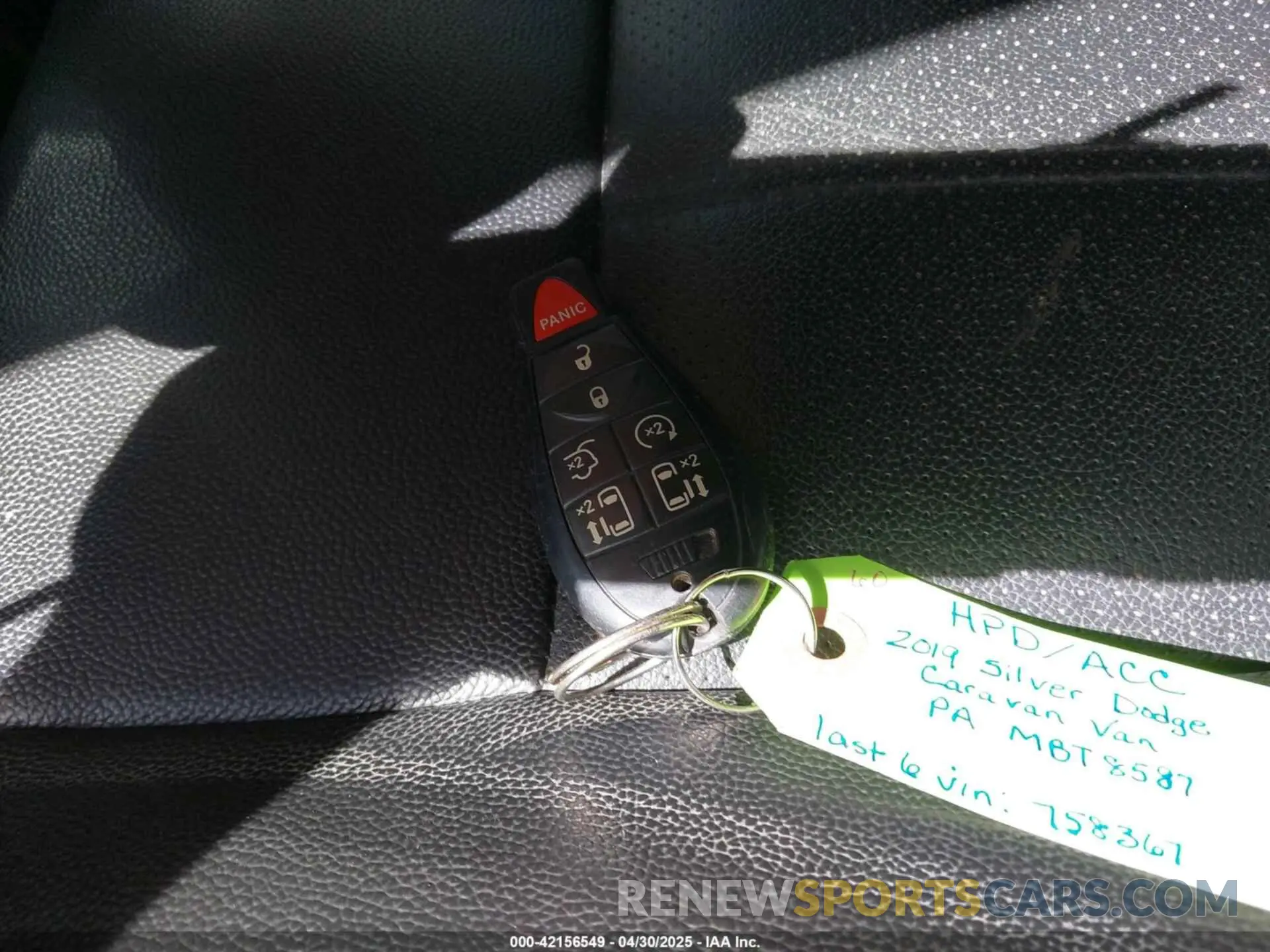 11 Photograph of a damaged car 2C4RDGEG3KR758367 DODGE GRAND CARAVAN 2019