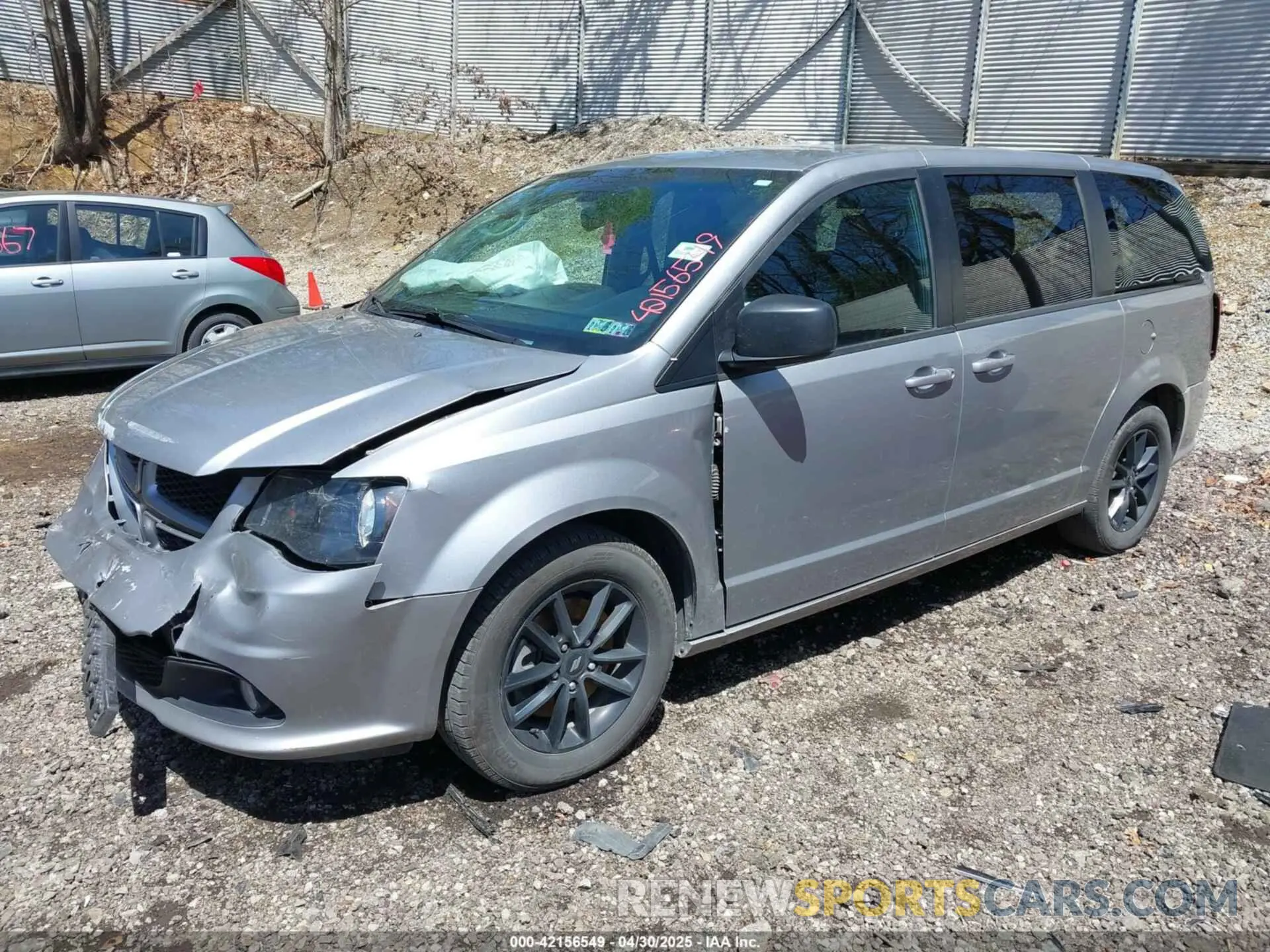 2 Photograph of a damaged car 2C4RDGEG3KR758367 DODGE GRAND CARAVAN 2019