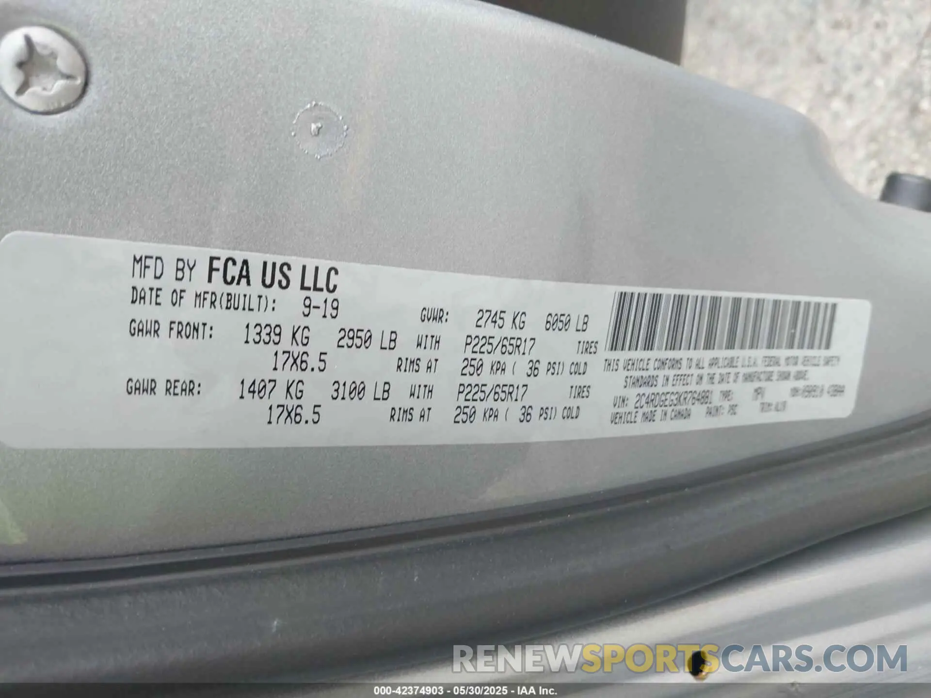 9 Photograph of a damaged car 2C4RDGEG3KR764881 DODGE GRAND CARAVAN 2019