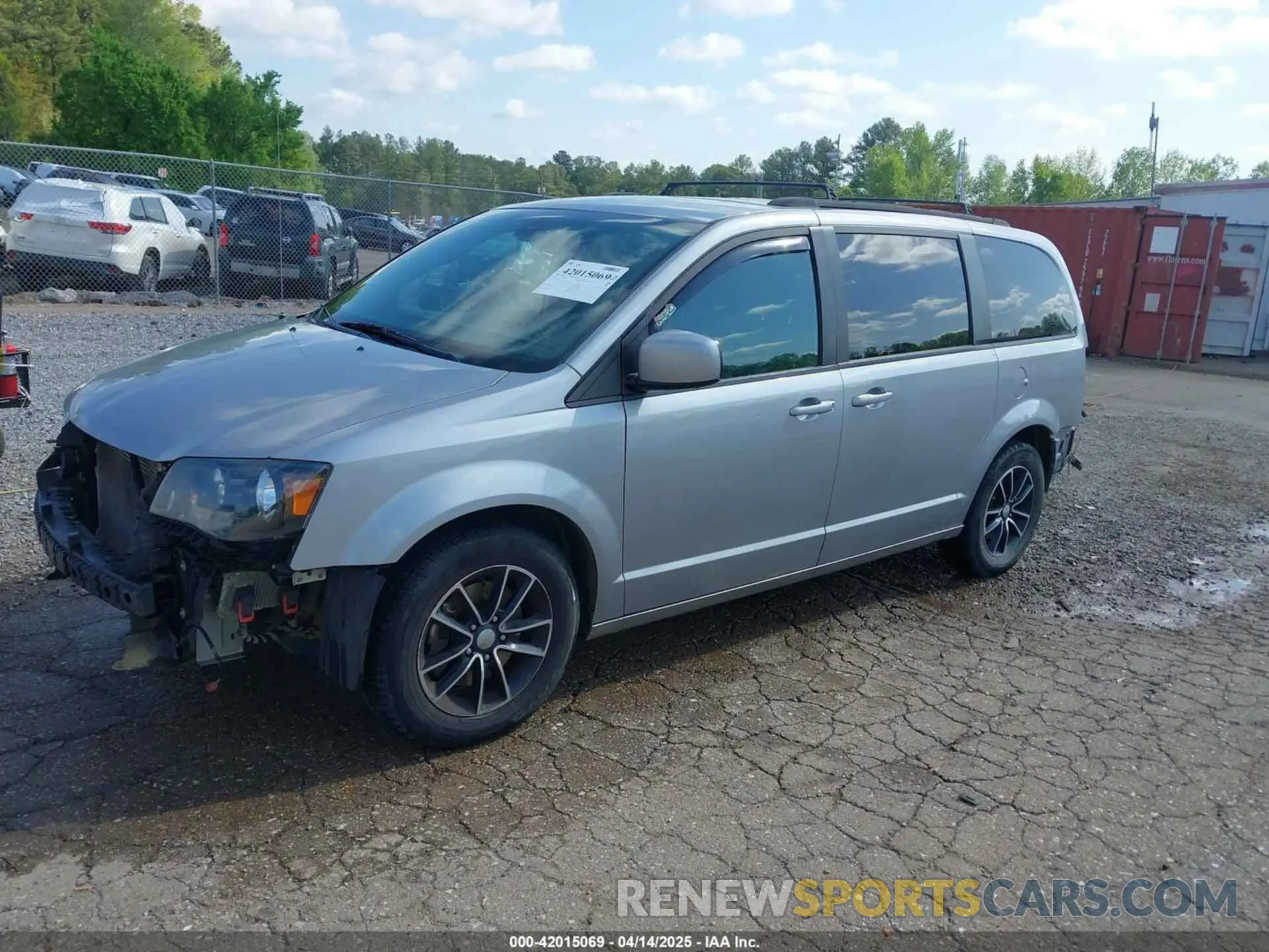 2 Photograph of a damaged car 2C4RDGEG4KR512377 DODGE GRAND CARAVAN 2019