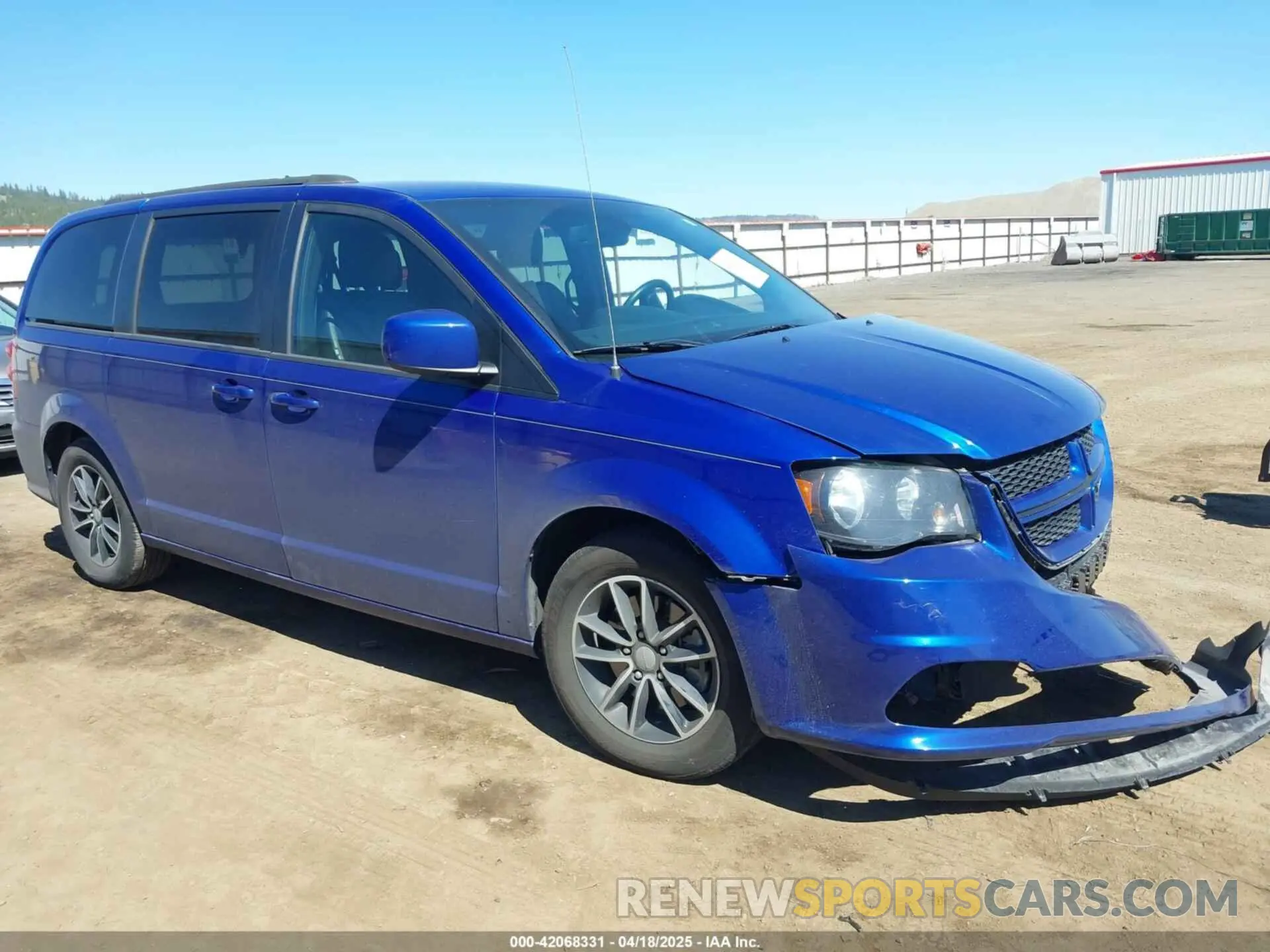 1 Photograph of a damaged car 2C4RDGEG4KR621924 DODGE GRAND CARAVAN 2019