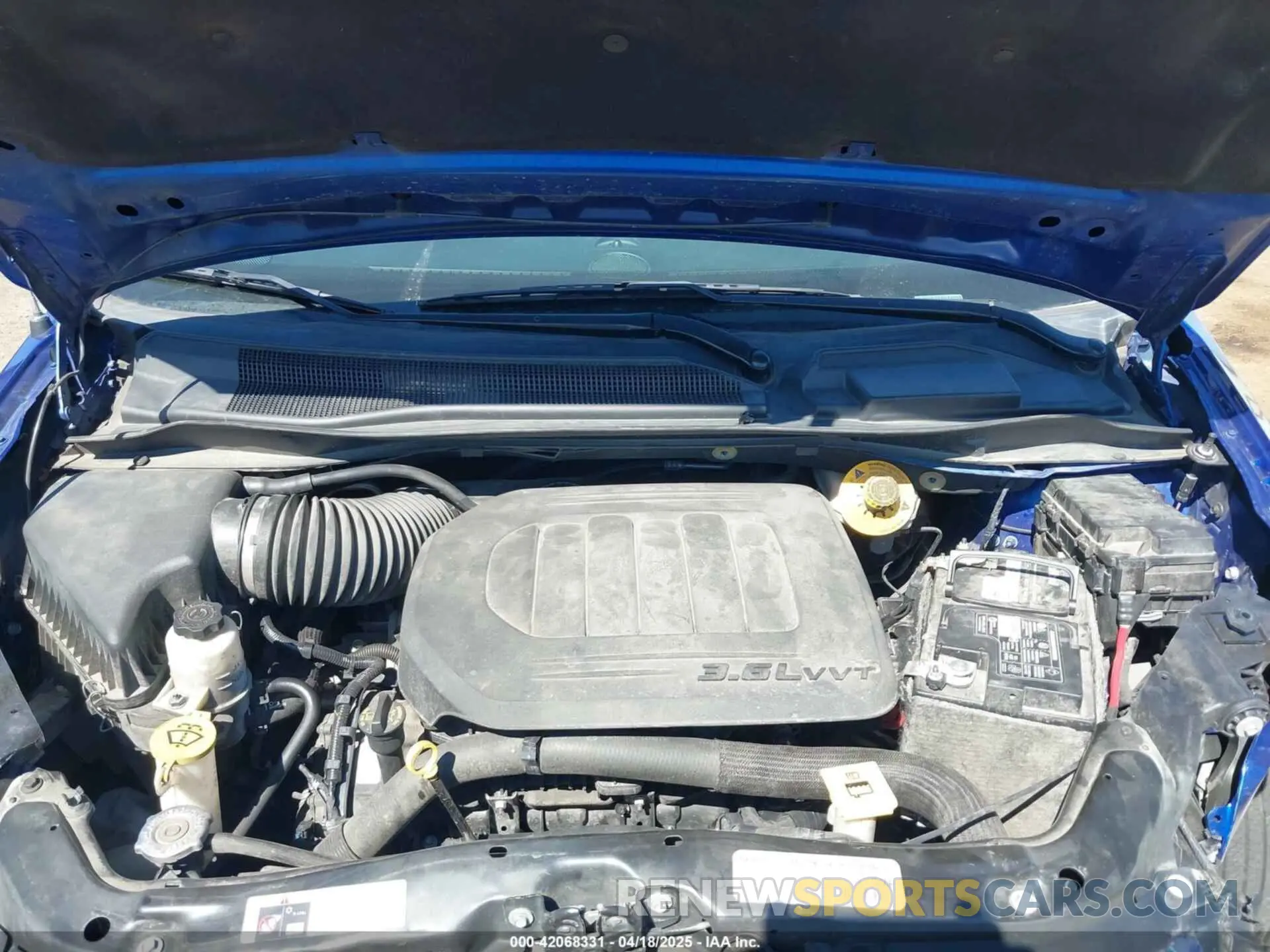10 Photograph of a damaged car 2C4RDGEG4KR621924 DODGE GRAND CARAVAN 2019