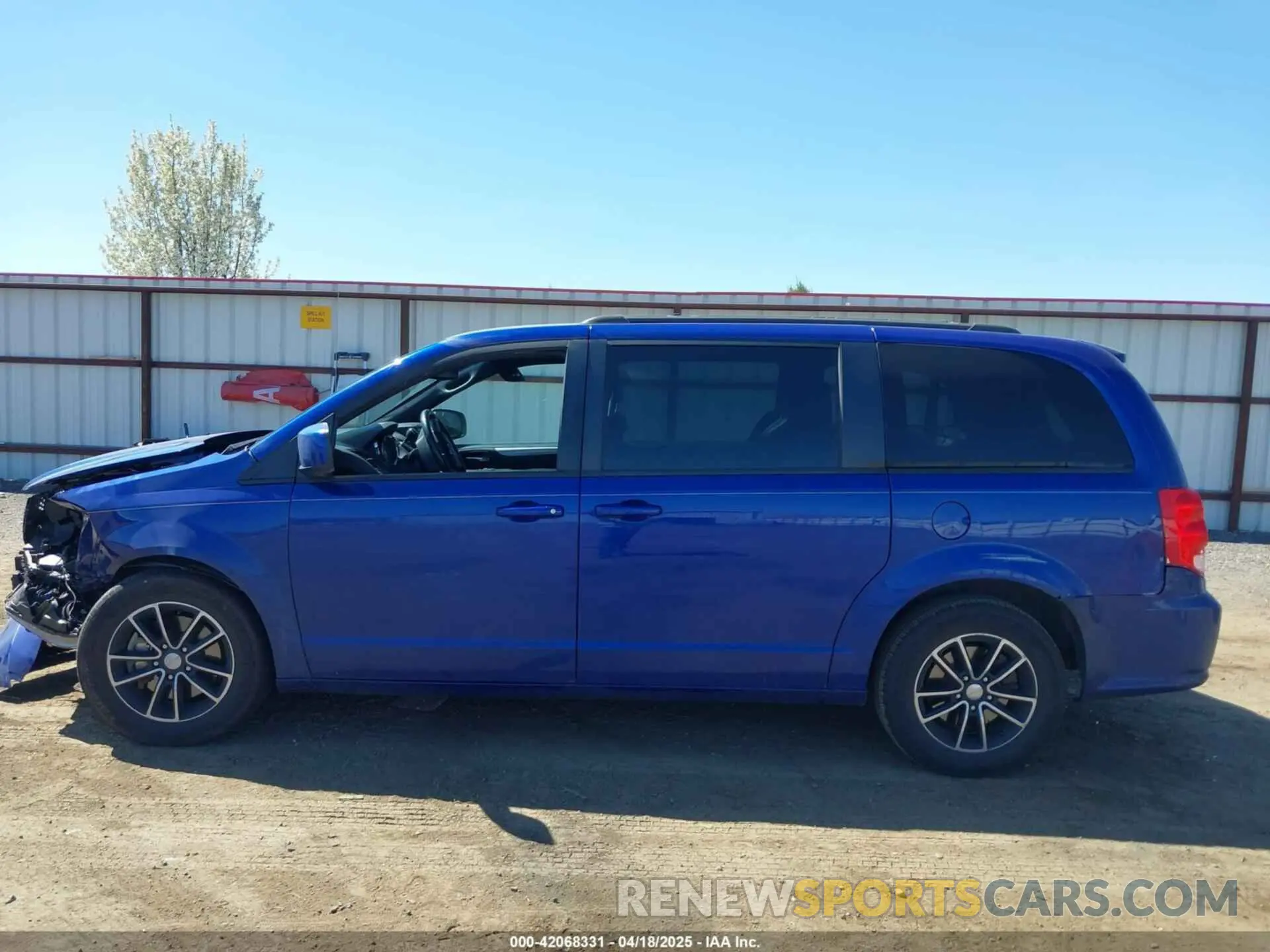 15 Photograph of a damaged car 2C4RDGEG4KR621924 DODGE GRAND CARAVAN 2019