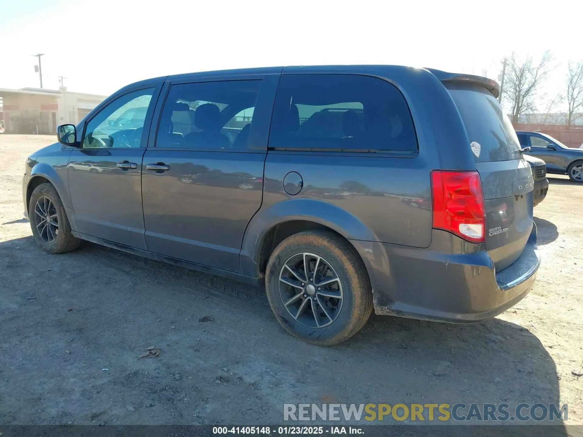 3 Photograph of a damaged car 2C4RDGEG4KR640425 DODGE GRAND CARAVAN 2019