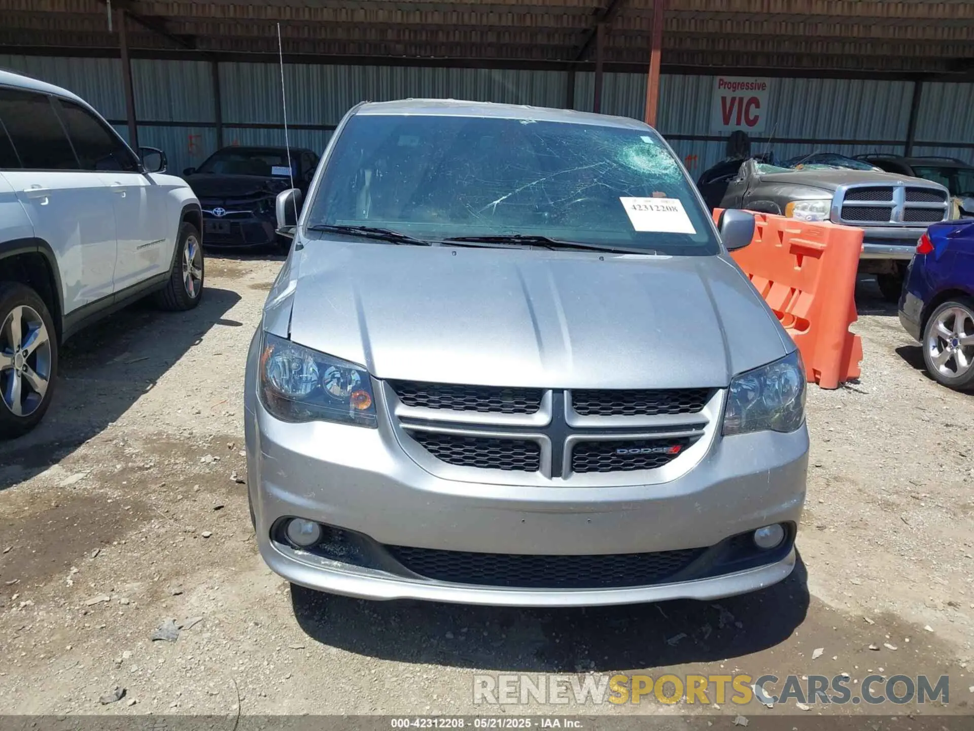 13 Photograph of a damaged car 2C4RDGEG4KR716080 DODGE GRAND CARAVAN 2019