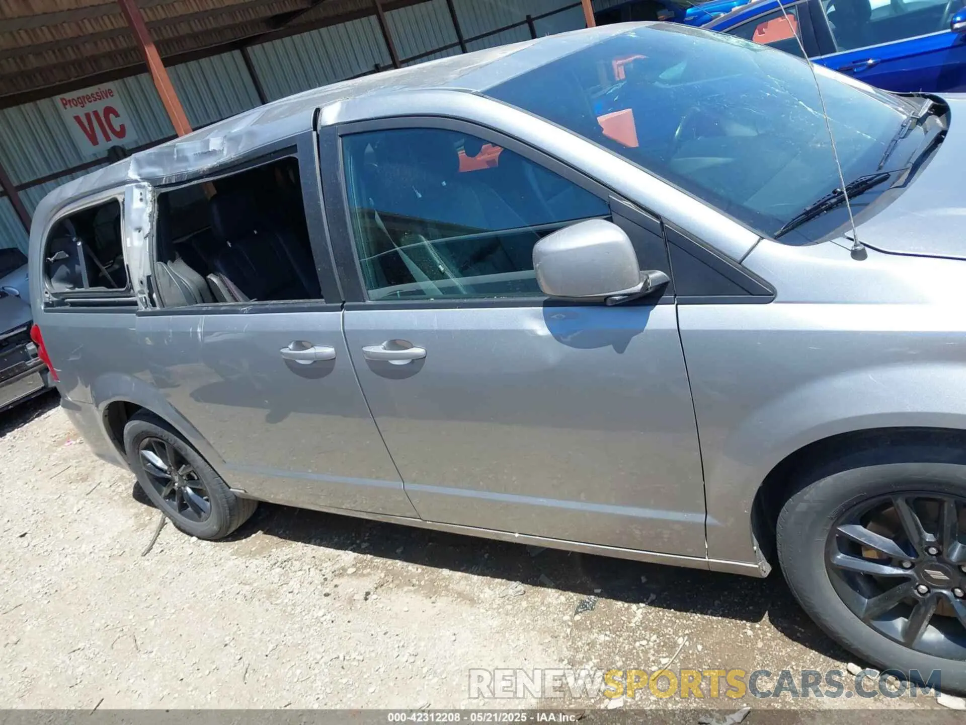 14 Photograph of a damaged car 2C4RDGEG4KR716080 DODGE GRAND CARAVAN 2019