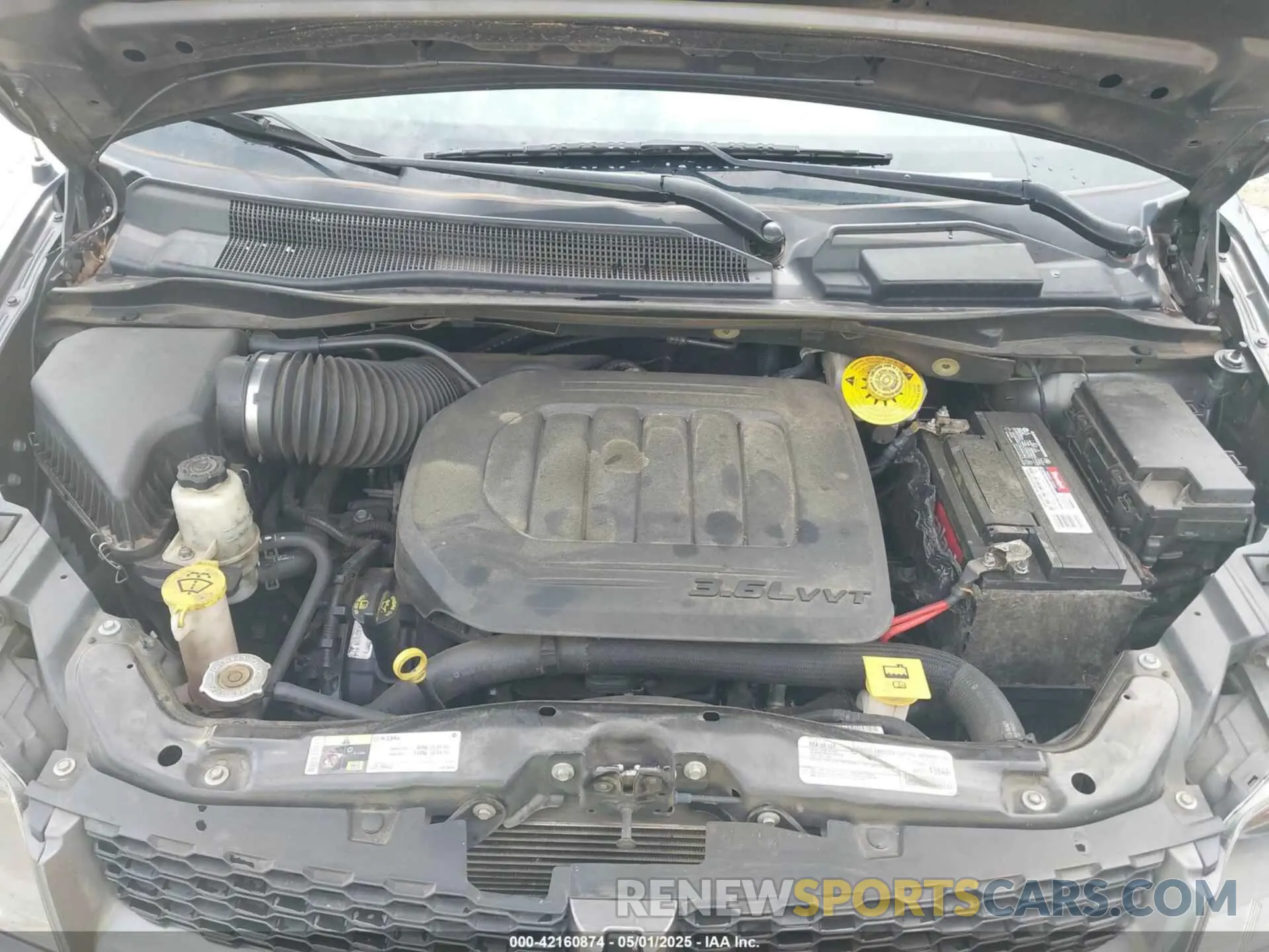 10 Photograph of a damaged car 2C4RDGEG4KR739777 DODGE GRAND CARAVAN 2019