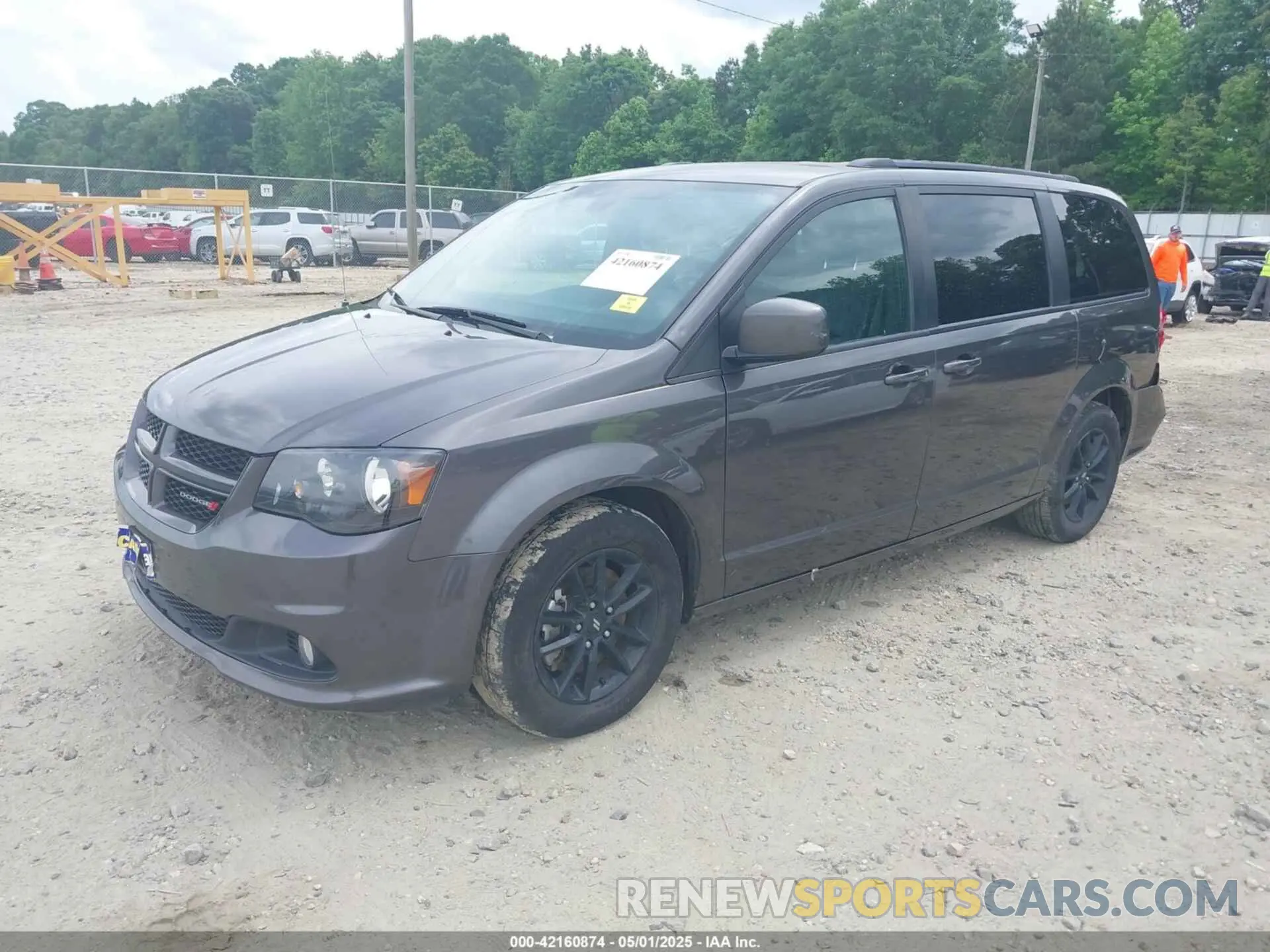 2 Photograph of a damaged car 2C4RDGEG4KR739777 DODGE GRAND CARAVAN 2019