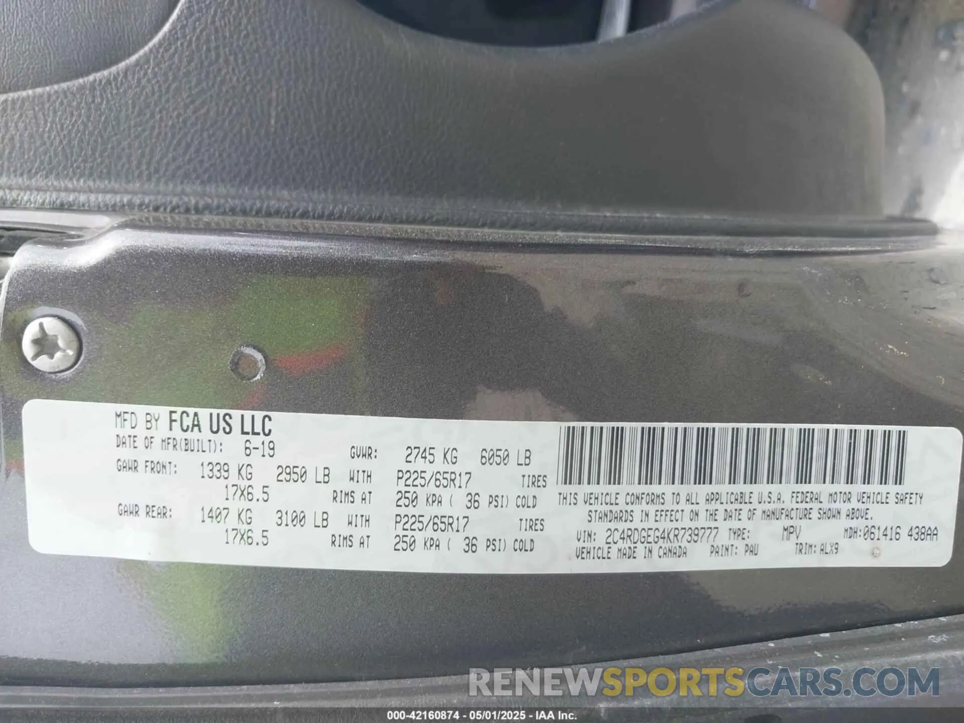 9 Photograph of a damaged car 2C4RDGEG4KR739777 DODGE GRAND CARAVAN 2019