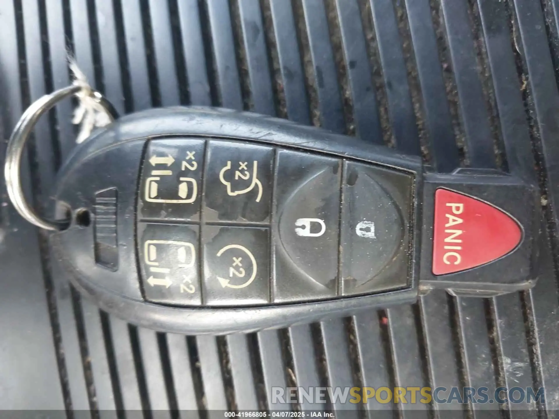 11 Photograph of a damaged car 2C4RDGEG4KR739780 DODGE GRAND CARAVAN 2019