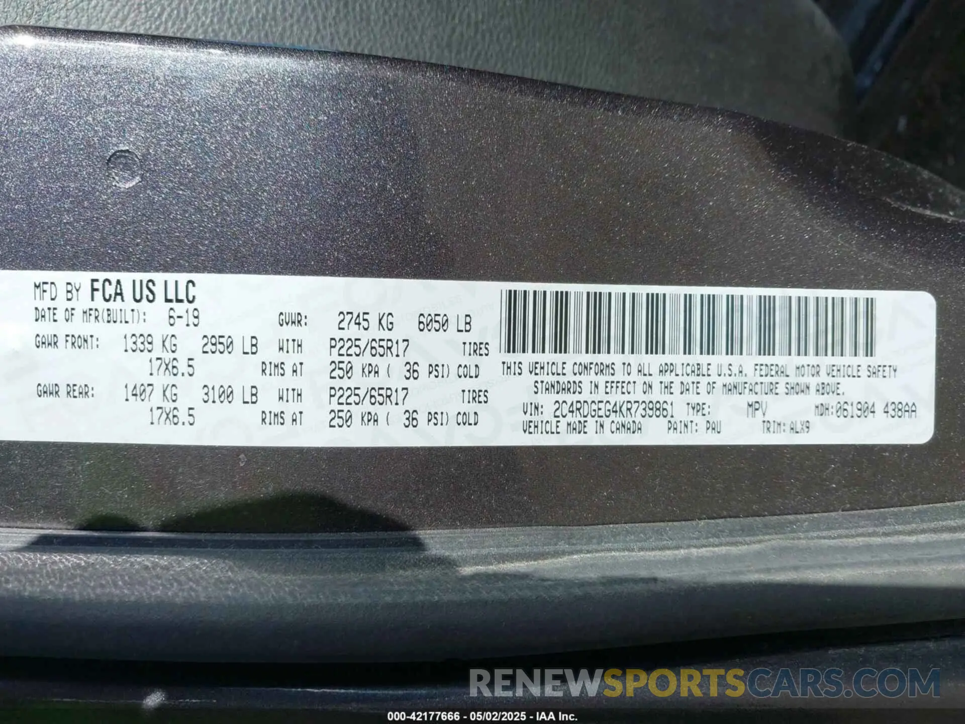 9 Photograph of a damaged car 2C4RDGEG4KR739861 DODGE GRAND CARAVAN 2019